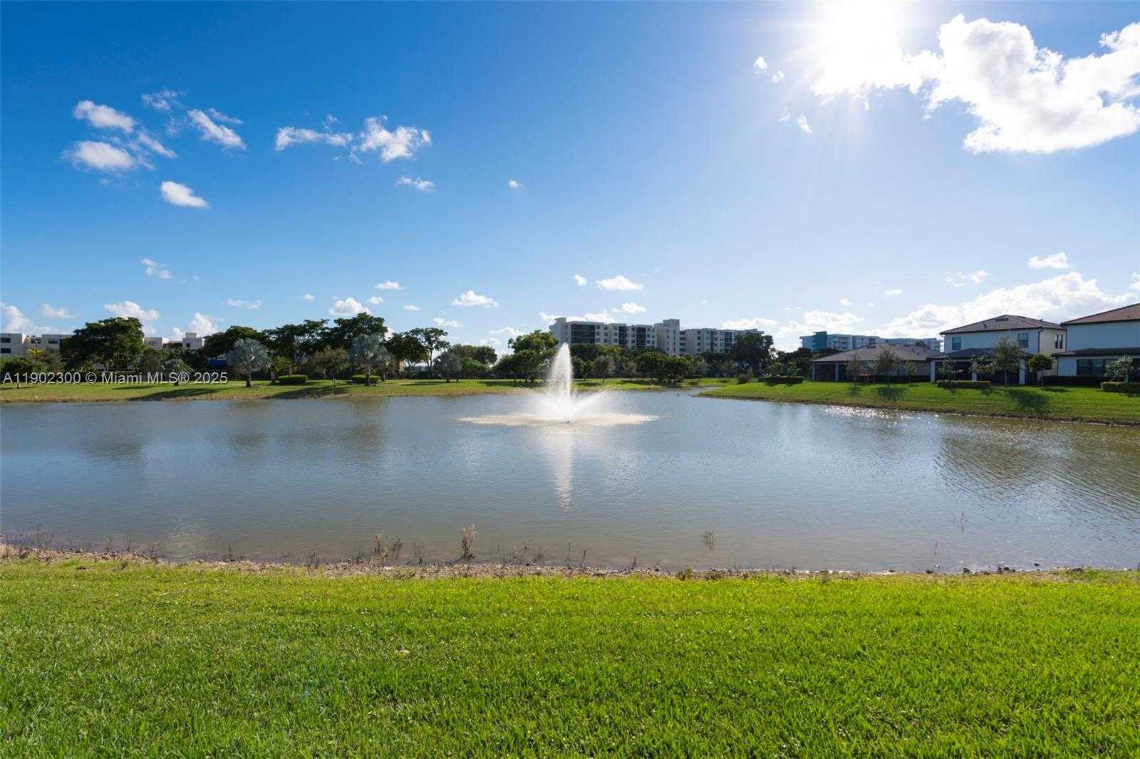 Small Image of 2434 PRIMROSE PL, Oakland Park Number 55