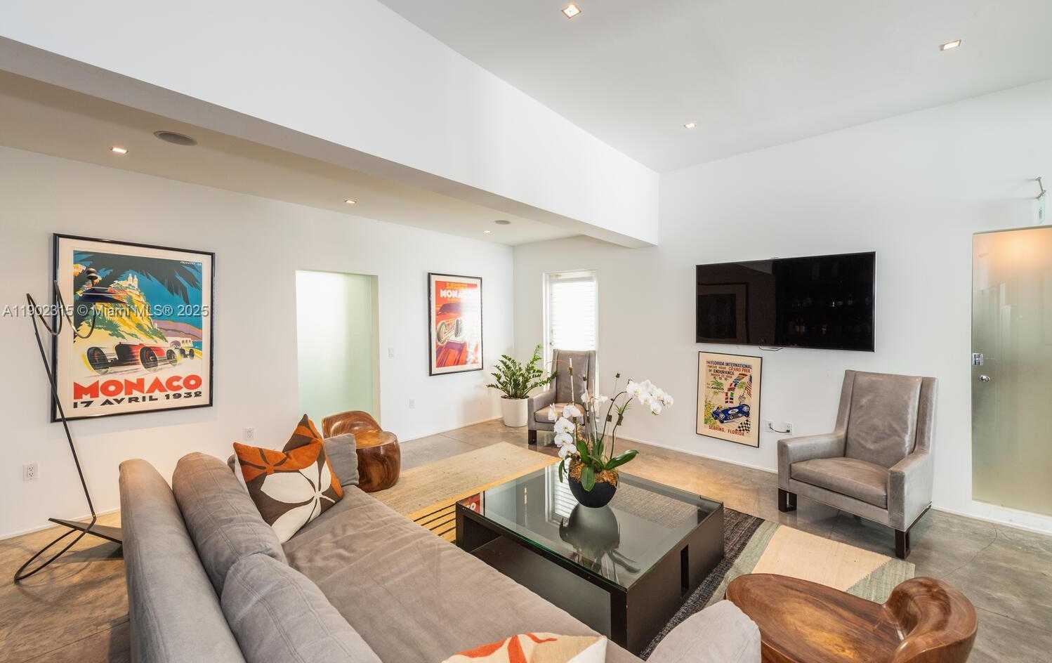 Small Image of 302 WEST SAN MARINO DR, Miami Beach Number 21