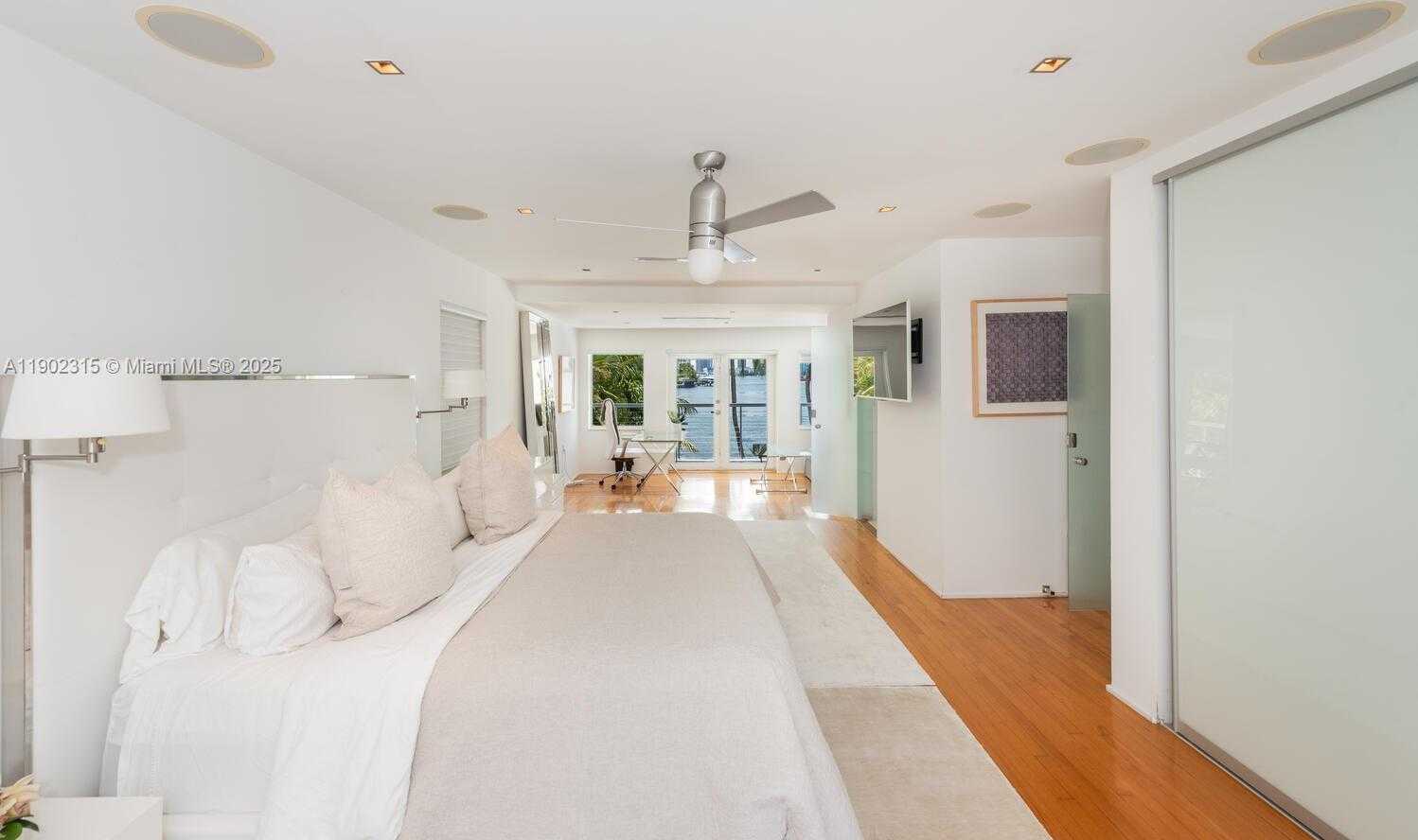 Small Image of 302 WEST SAN MARINO DR, Miami Beach Number 23