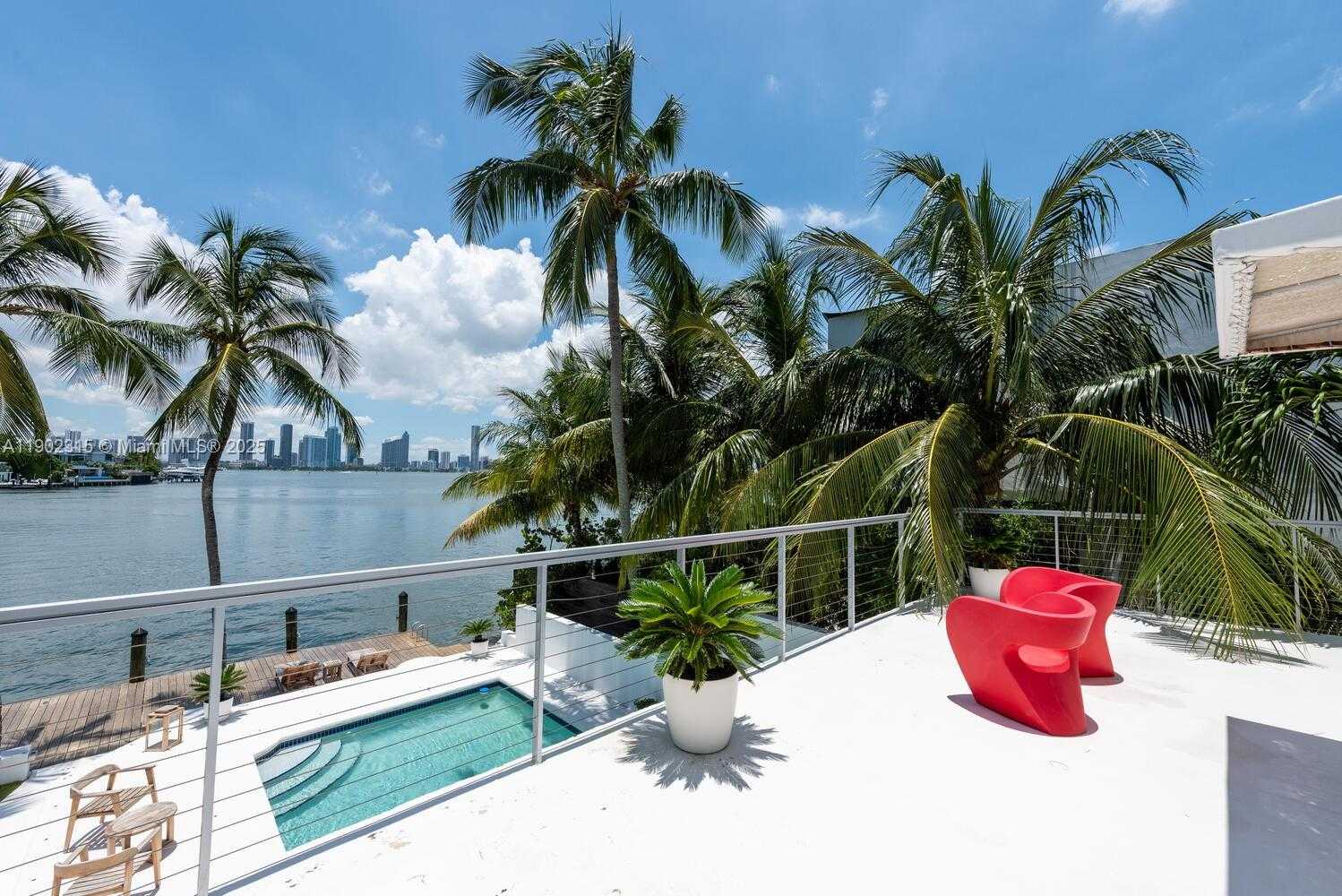 Small Image of 302 WEST SAN MARINO DR, Miami Beach Number 25