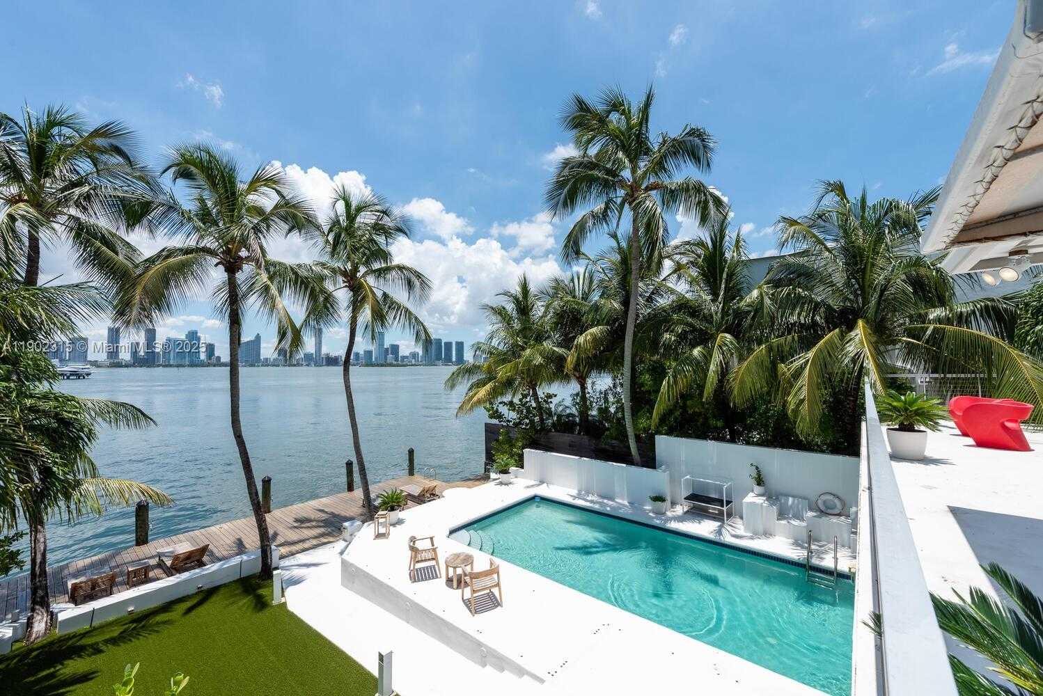 Small Image of 302 WEST SAN MARINO DR, Miami Beach Number 4