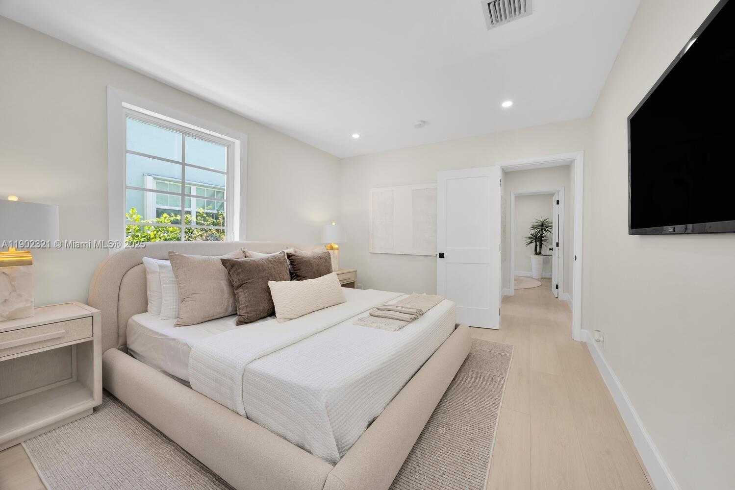 Imagen de Pequeño Objeto