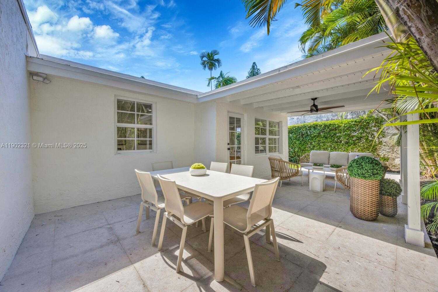 Imagen de Pequeño Objeto