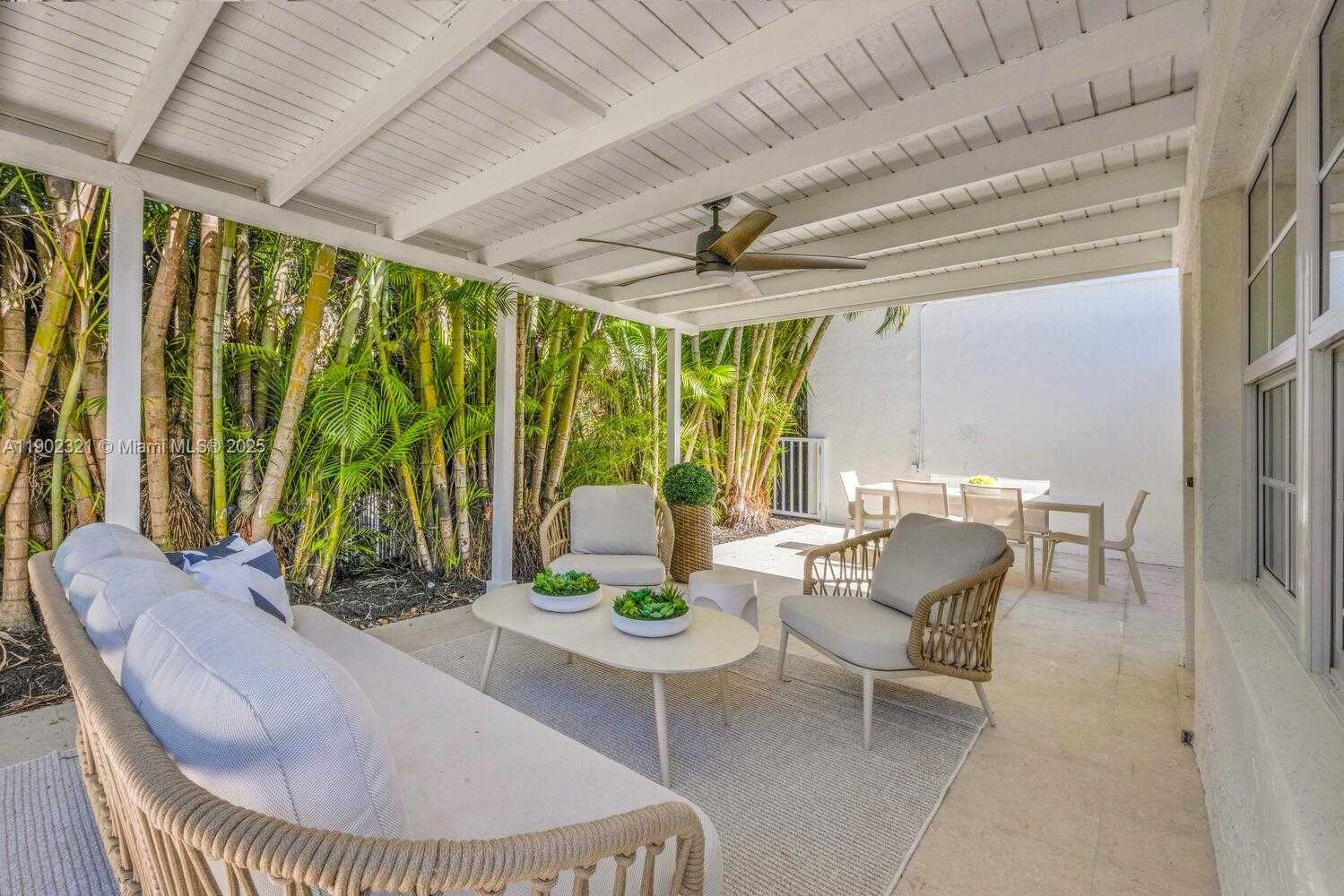 Imagen de Pequeño Objeto