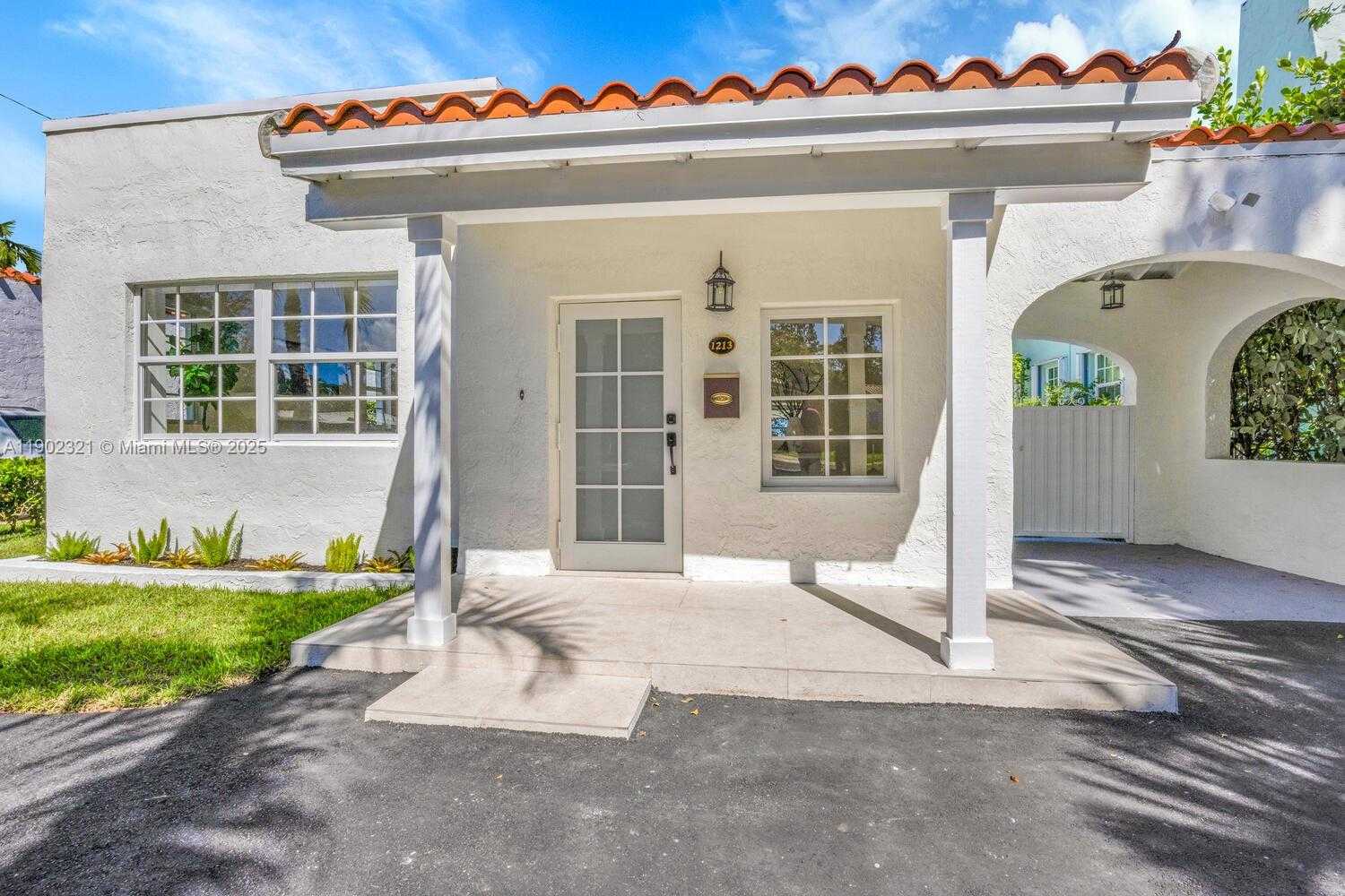 Imagen de Pequeño Objeto