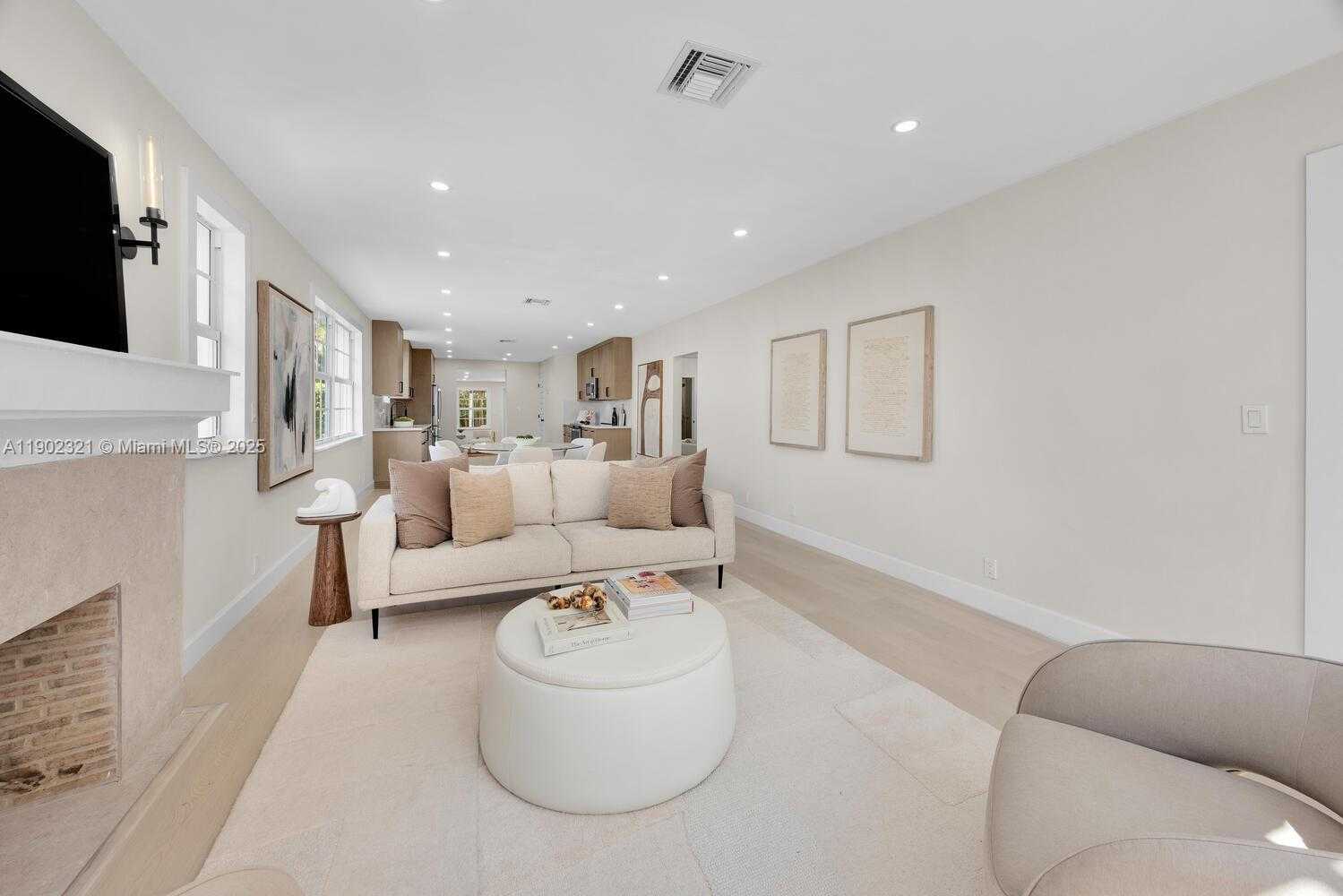 Imagen de Pequeño Objeto