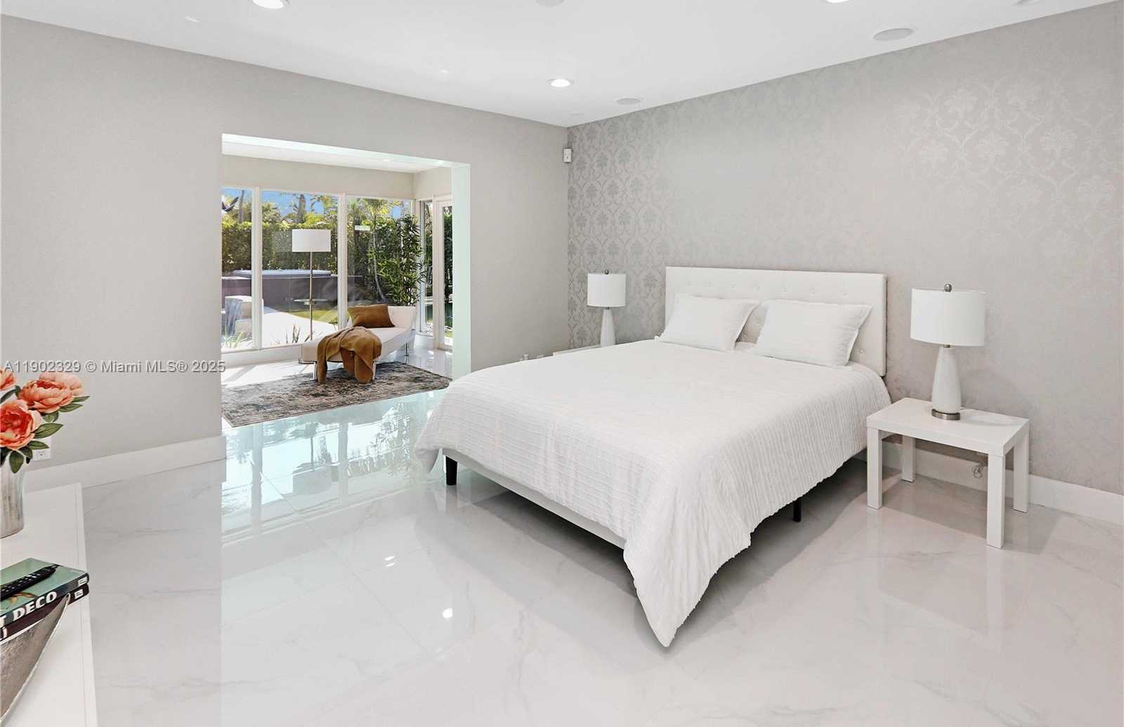 Small Image of 404 COCONUT ISLE DR, Fort Lauderdale Number 13