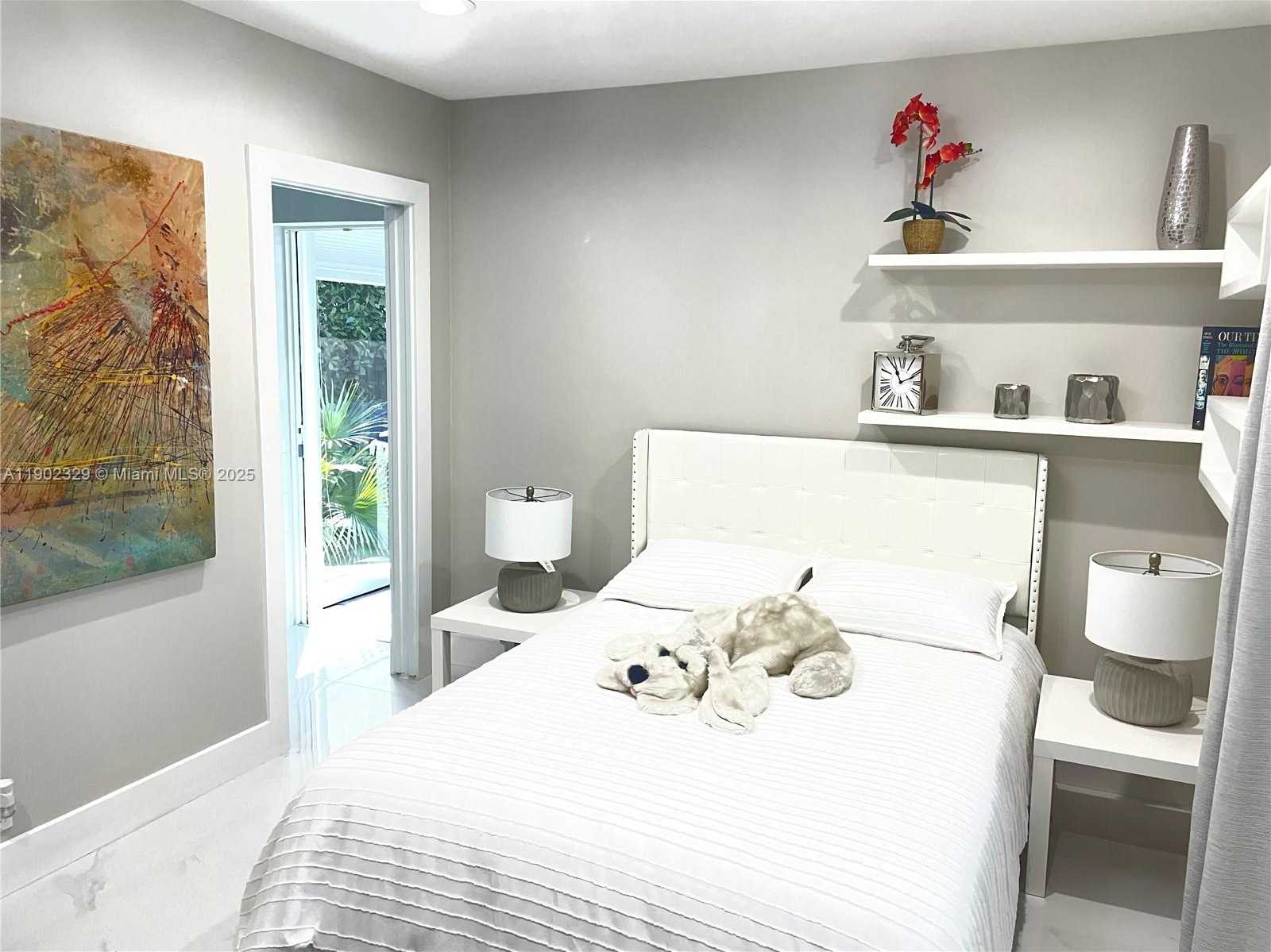 Small Image of 404 COCONUT ISLE DR, Fort Lauderdale Number 24