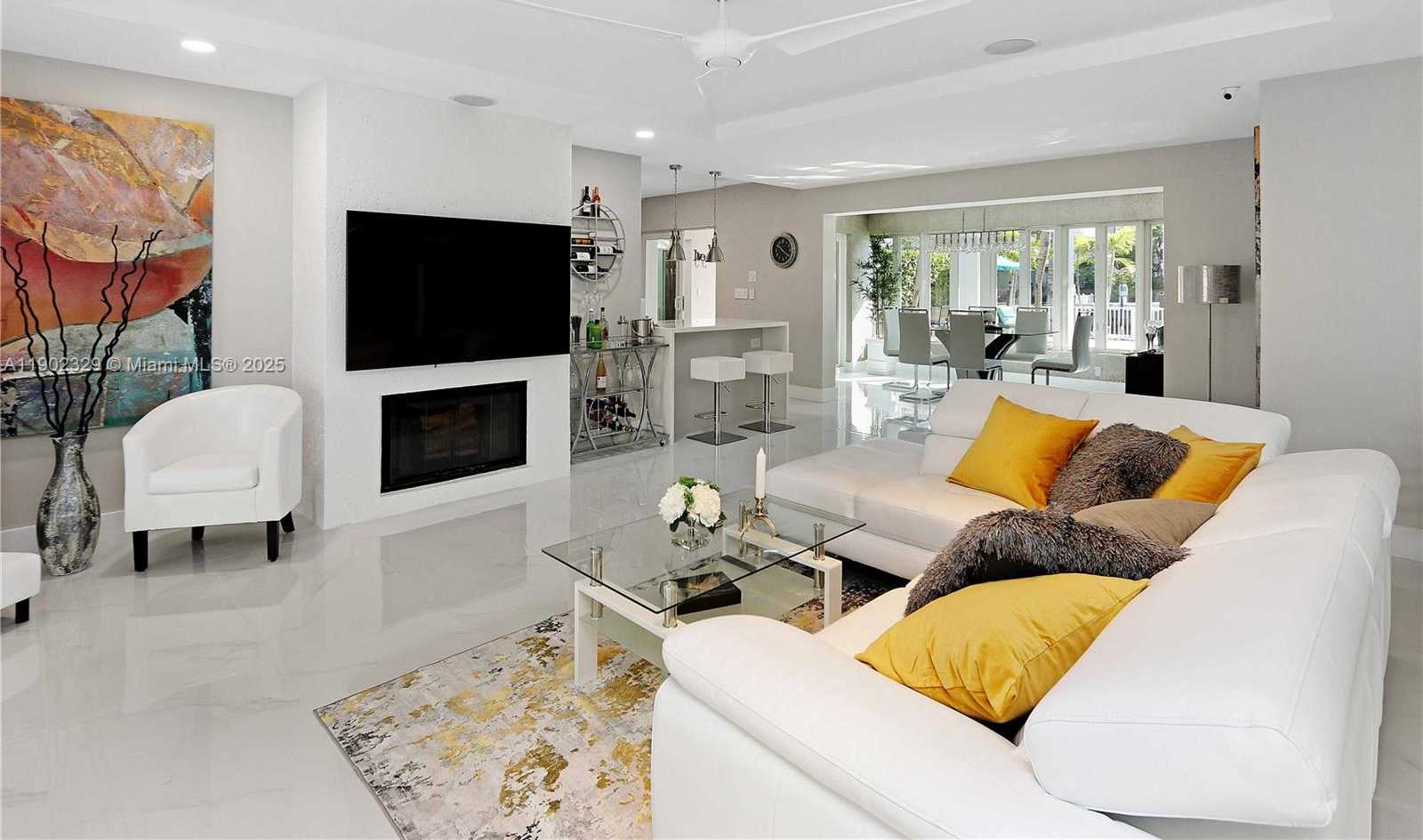 Small Image of 404 COCONUT ISLE DR, Fort Lauderdale Number 3
