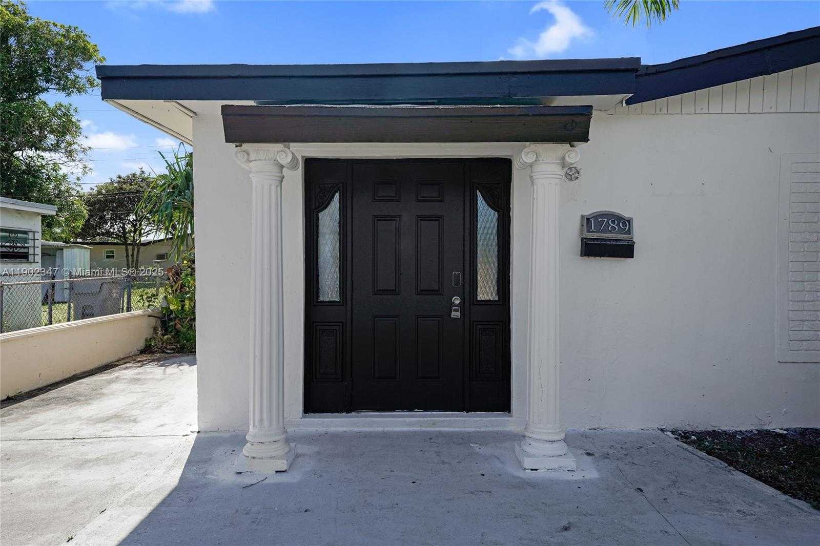 Small Image of 1789 NORTH WEST 6TH TER, Pompano Beach Number 3