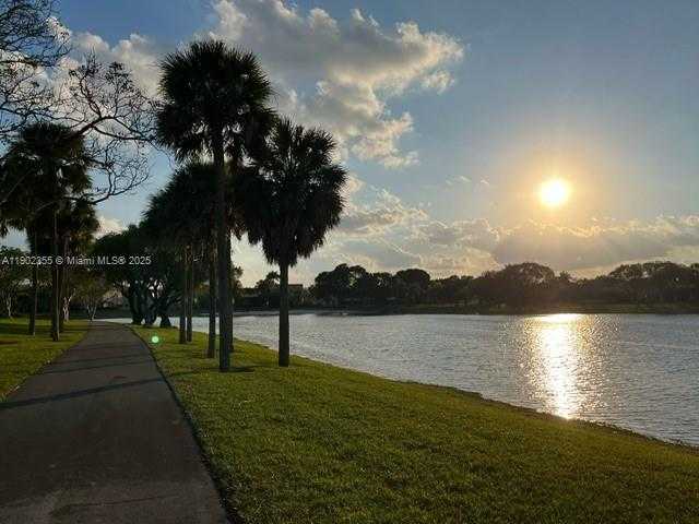 Small Image of 11035 SOUTH WEST 148TH PL, Miami Number 6