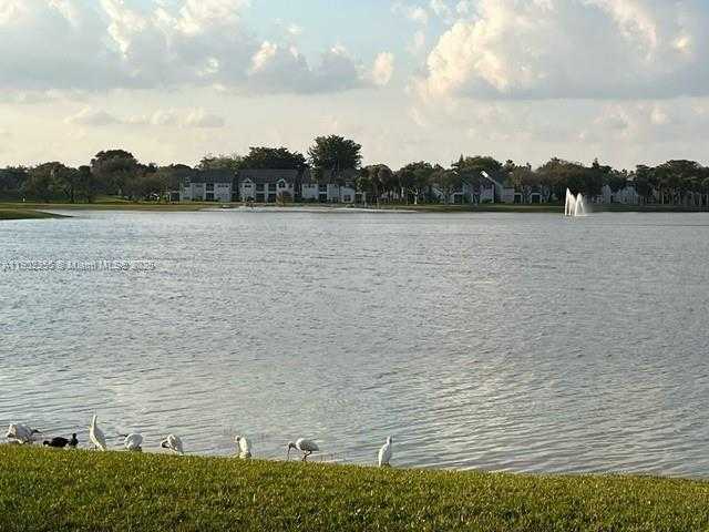 Small Image of 11035 SOUTH WEST 148TH PL, Miami Number 8