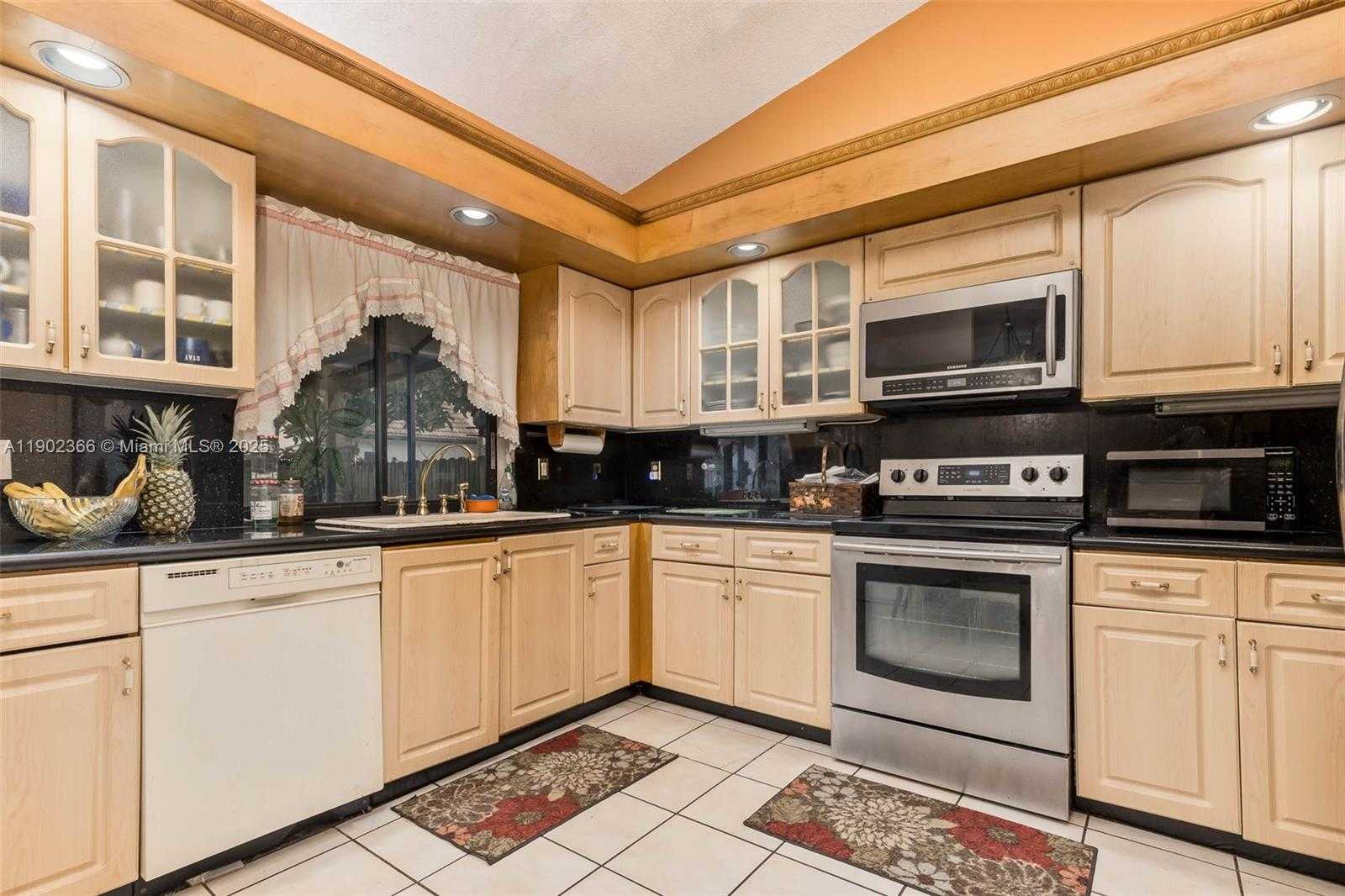 Small Image of 5641 THISTLEDOWN TER, Davie Number 14