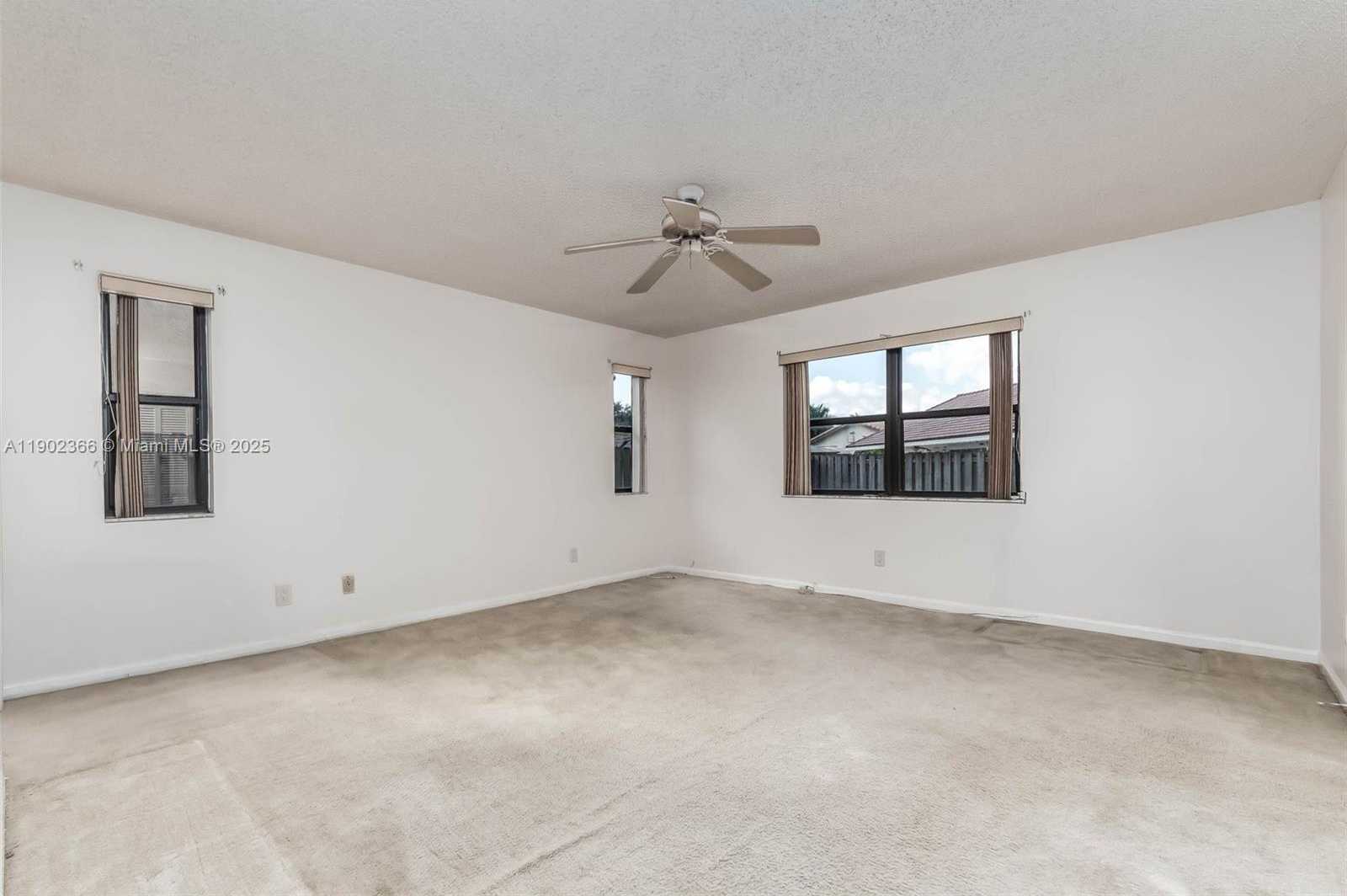 Small Image of 5641 THISTLEDOWN TER, Davie Number 15