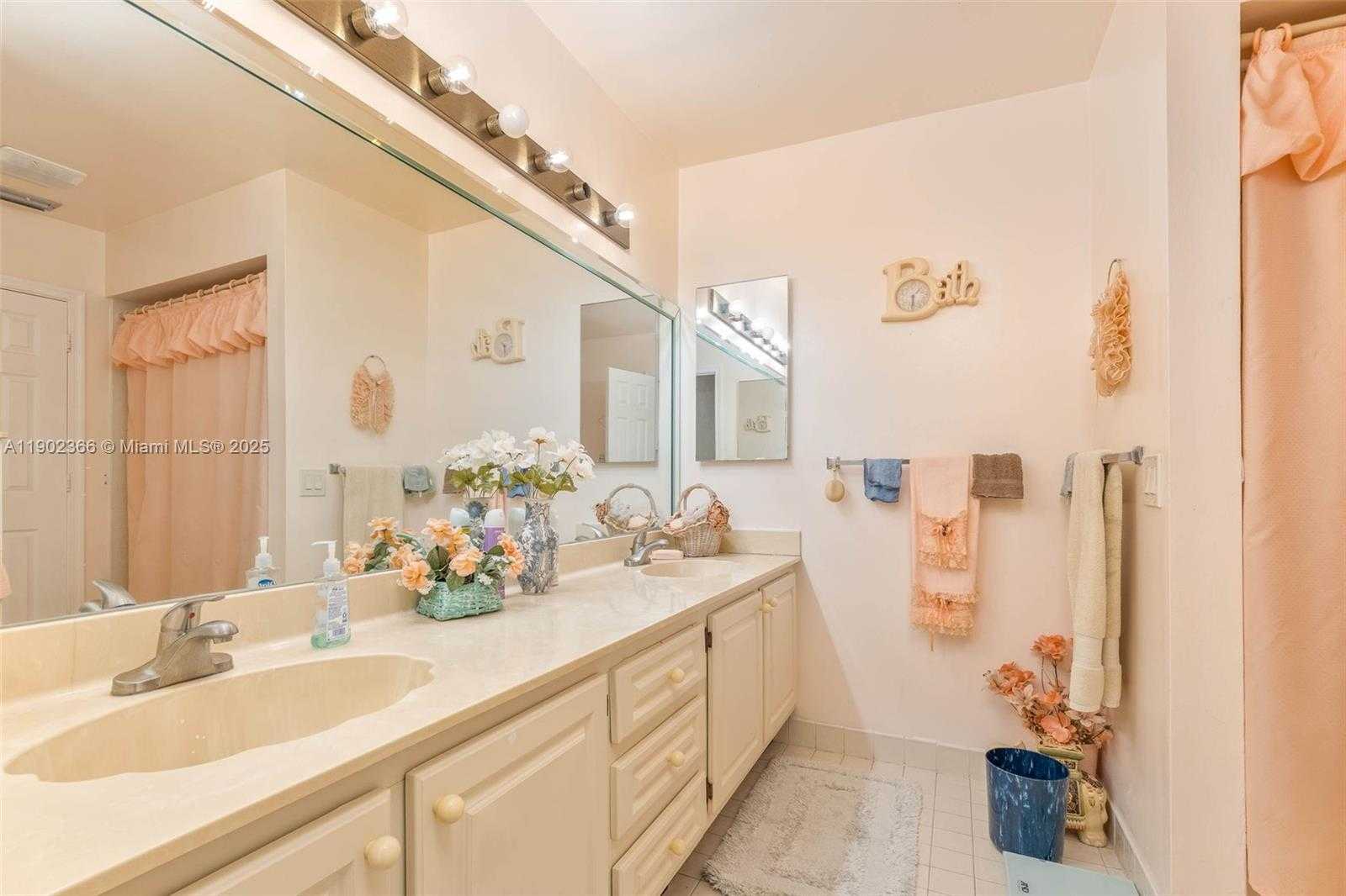 Small Image of 5641 THISTLEDOWN TER, Davie Number 18