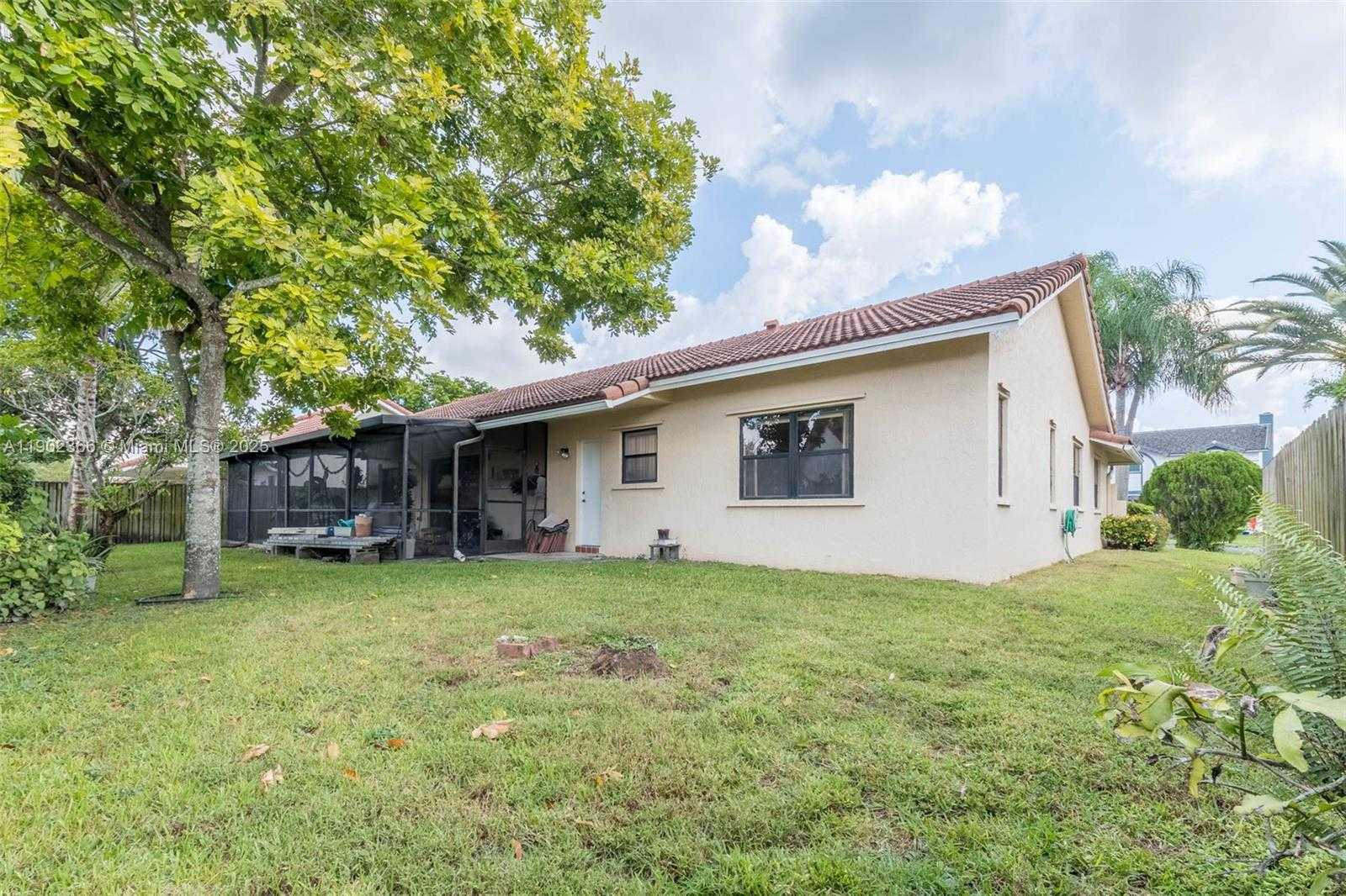 Small Image of 5641 THISTLEDOWN TER, Davie Number 26