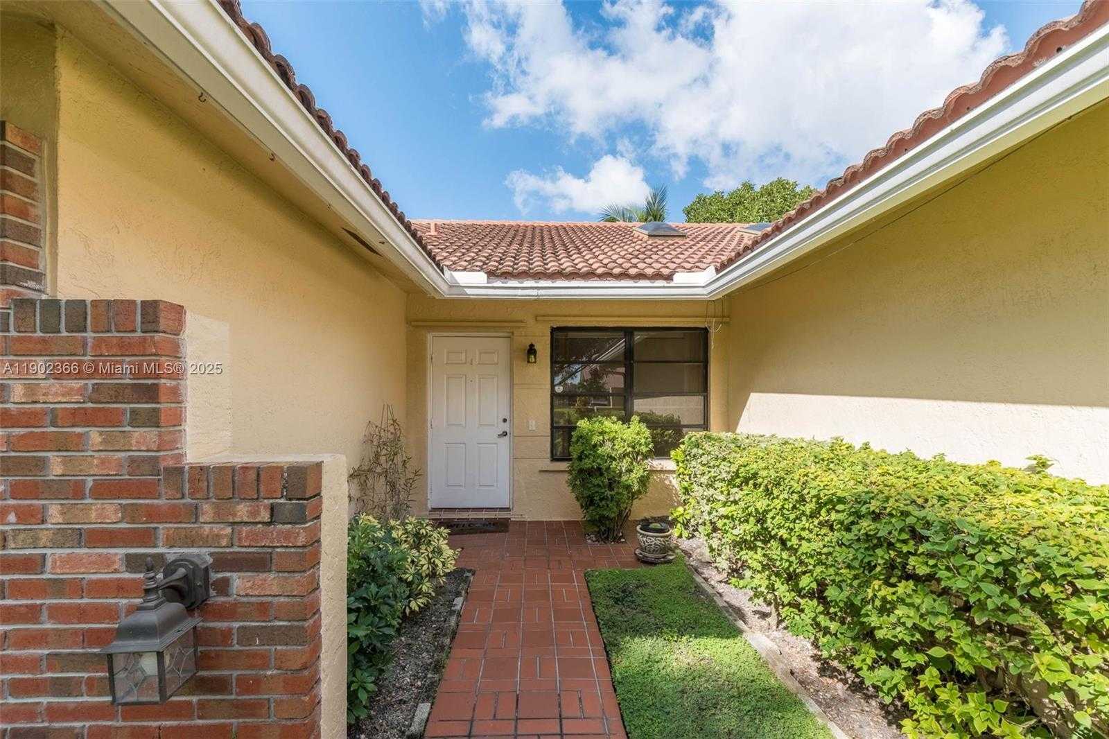 Small Image of 5641 THISTLEDOWN TER, Davie Number 5