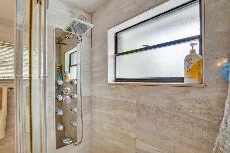 Small Image of 10026 NORTH WEST 52ND TER, Doral Number 41