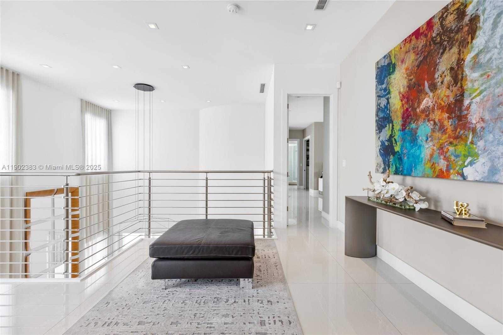 Small Image of 10580 NORTH WEST 67TH TER, Doral Number 12