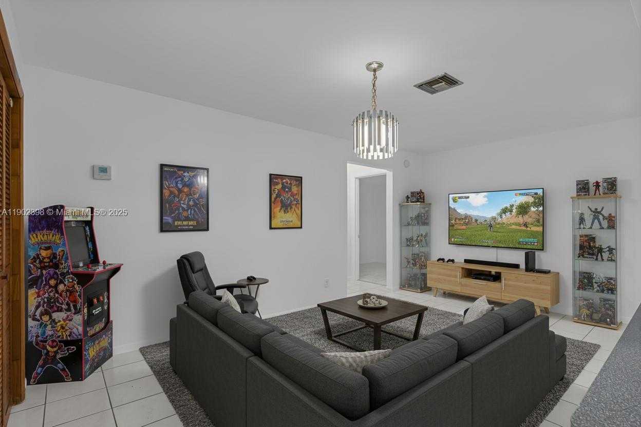 Small Image of 2020 NORTH WEST 47TH AVE, Lauderhill Number 14