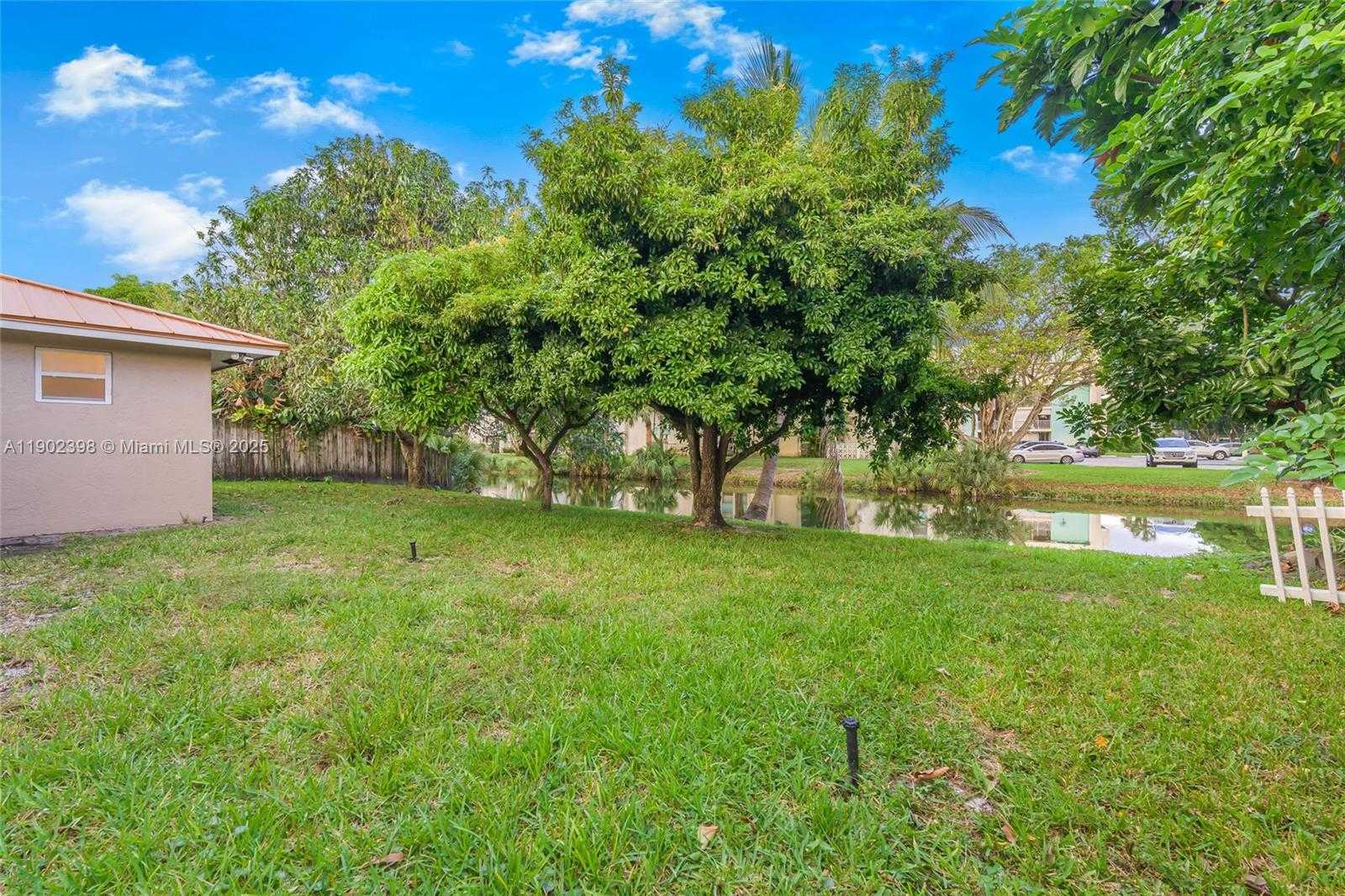 Small Image of 2020 NORTH WEST 47TH AVE, Lauderhill Number 37