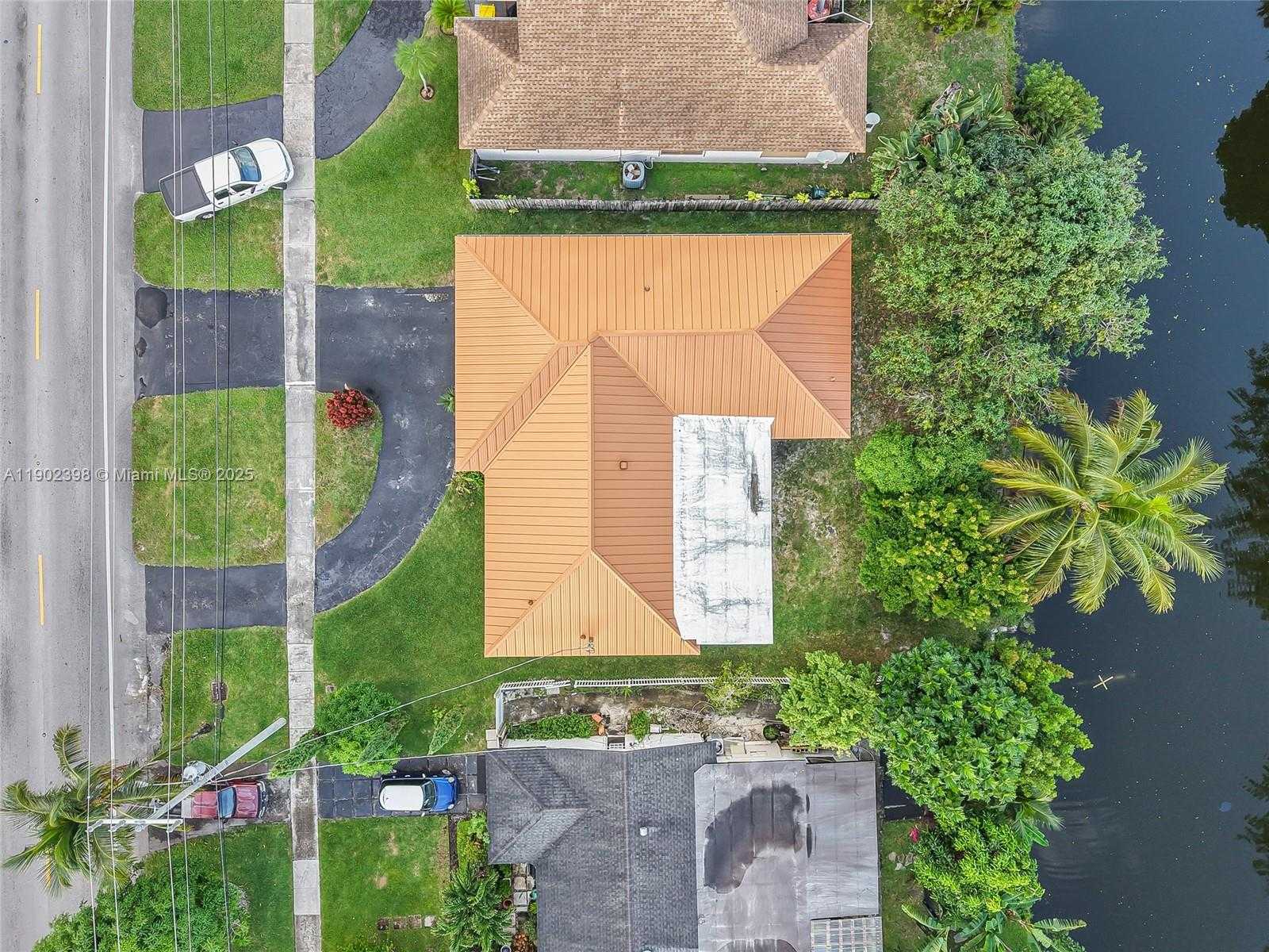 Small Image of 2020 NORTH WEST 47TH AVE, Lauderhill Number 45