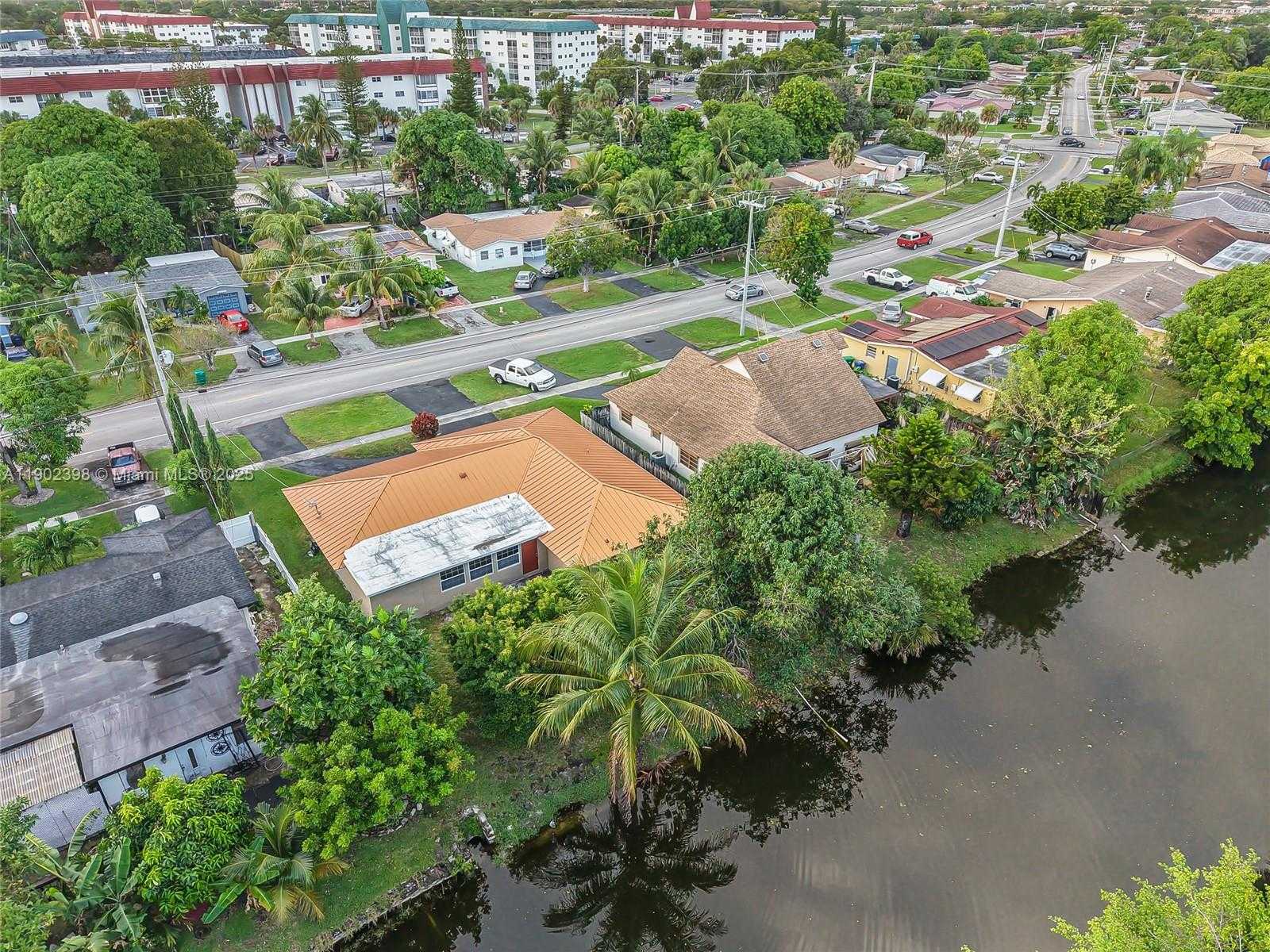 Small Image of 2020 NORTH WEST 47TH AVE, Lauderhill Number 46