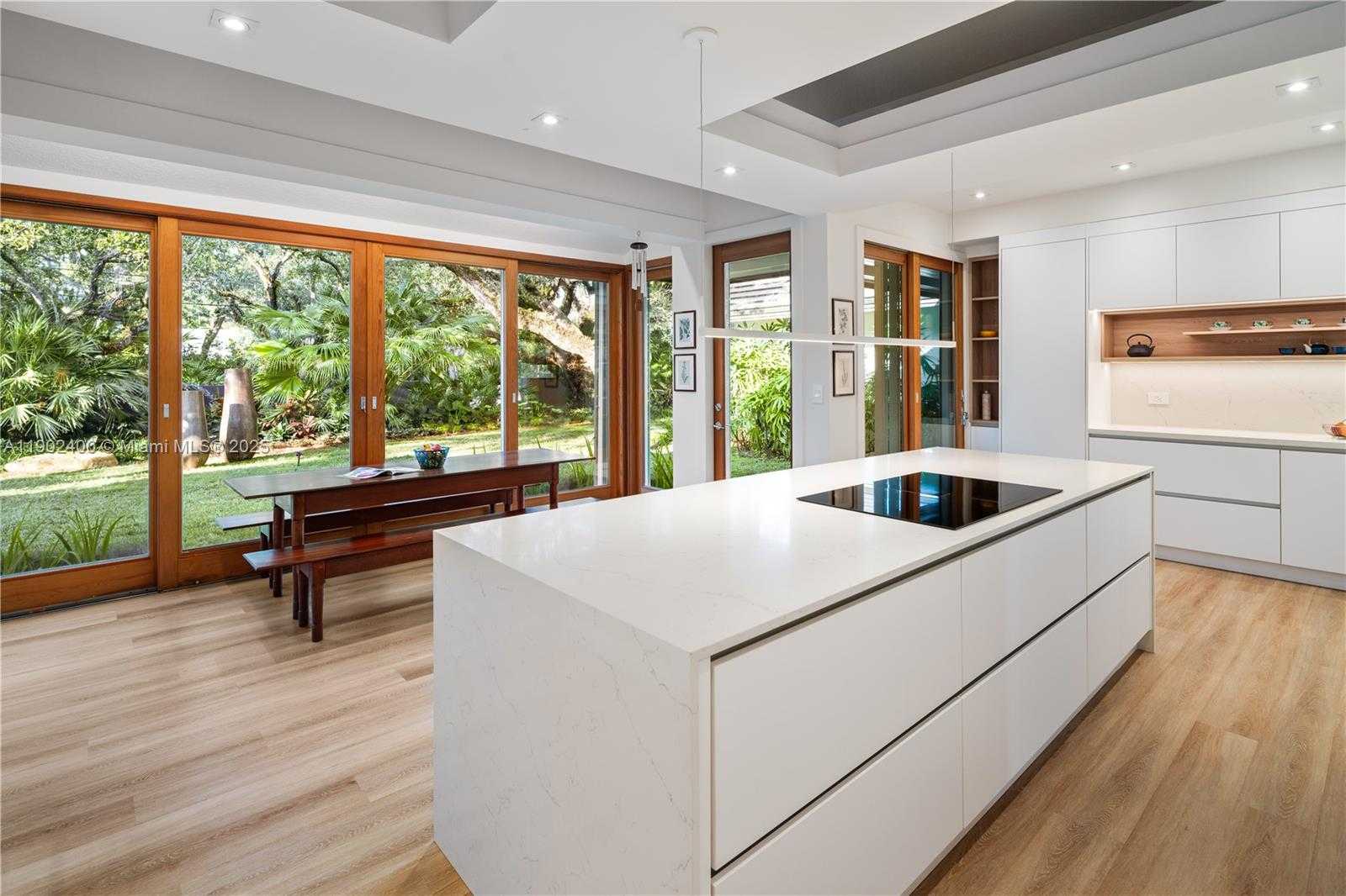 Imagen de Pequeño Objeto