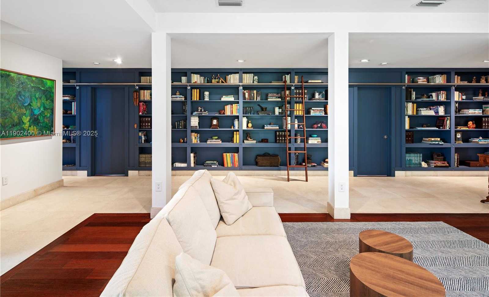 Imagen de Pequeño Objeto