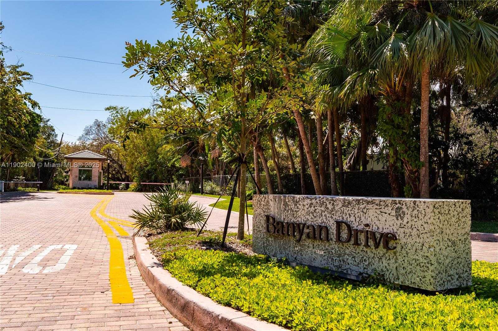 Imagen de Pequeño Objeto