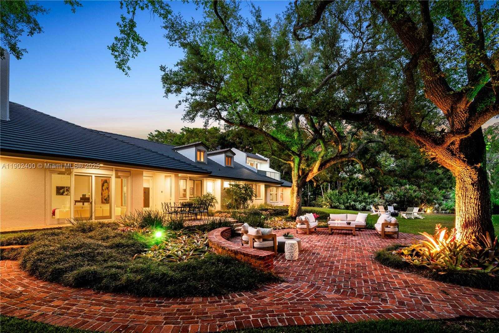 Imagen de Pequeño Objeto