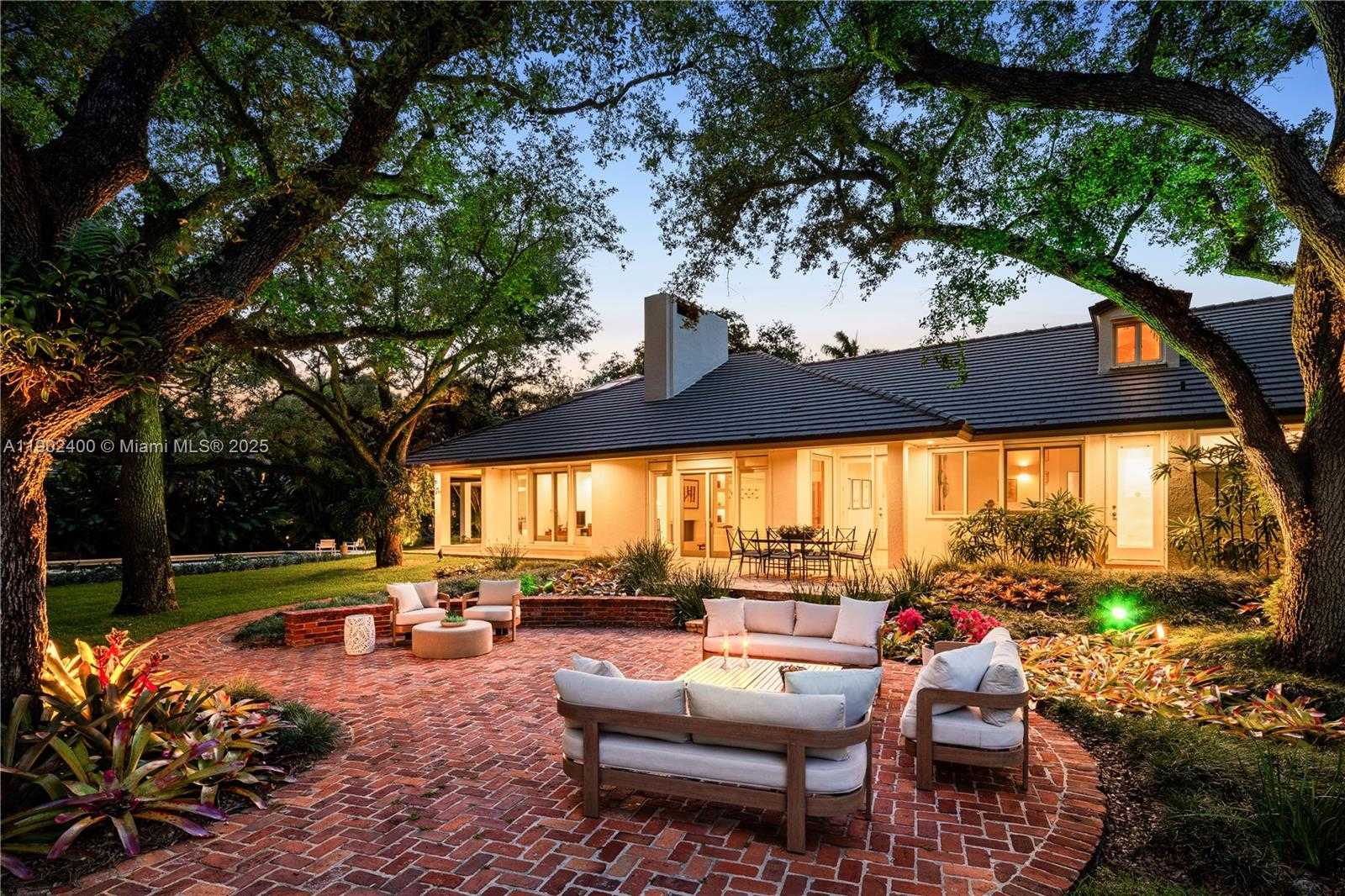 Imagen de Pequeño Objeto