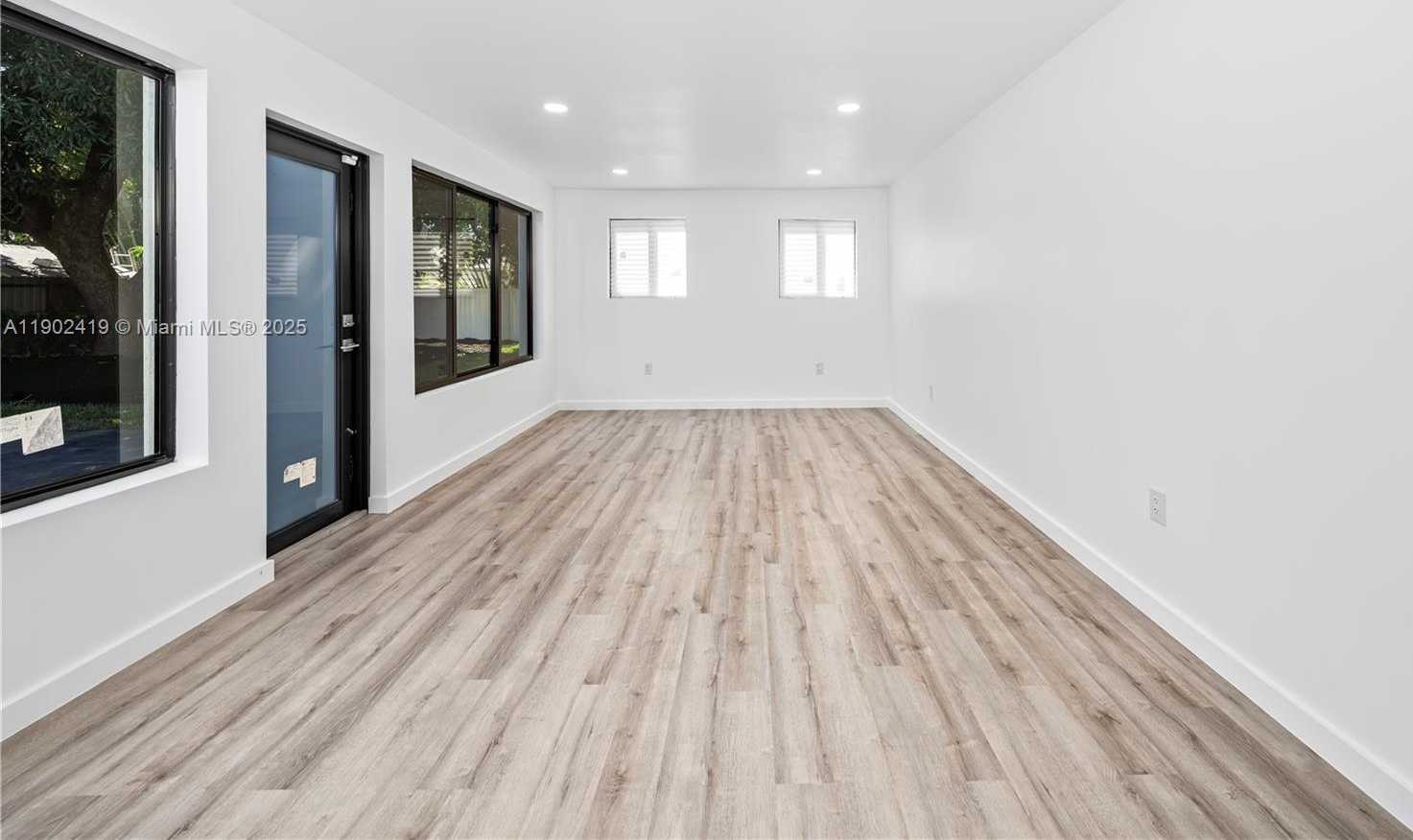 Small Image of 620 NORTH WEST 194TH ST, Miami Gardens Number 10