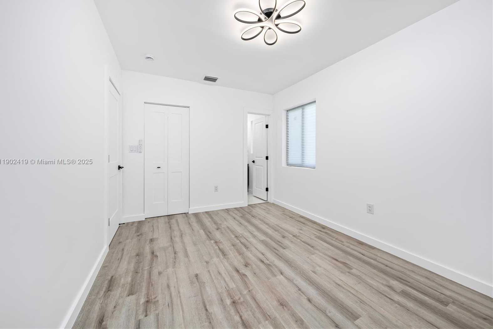 Small Image of 620 NORTH WEST 194TH ST, Miami Gardens Number 14