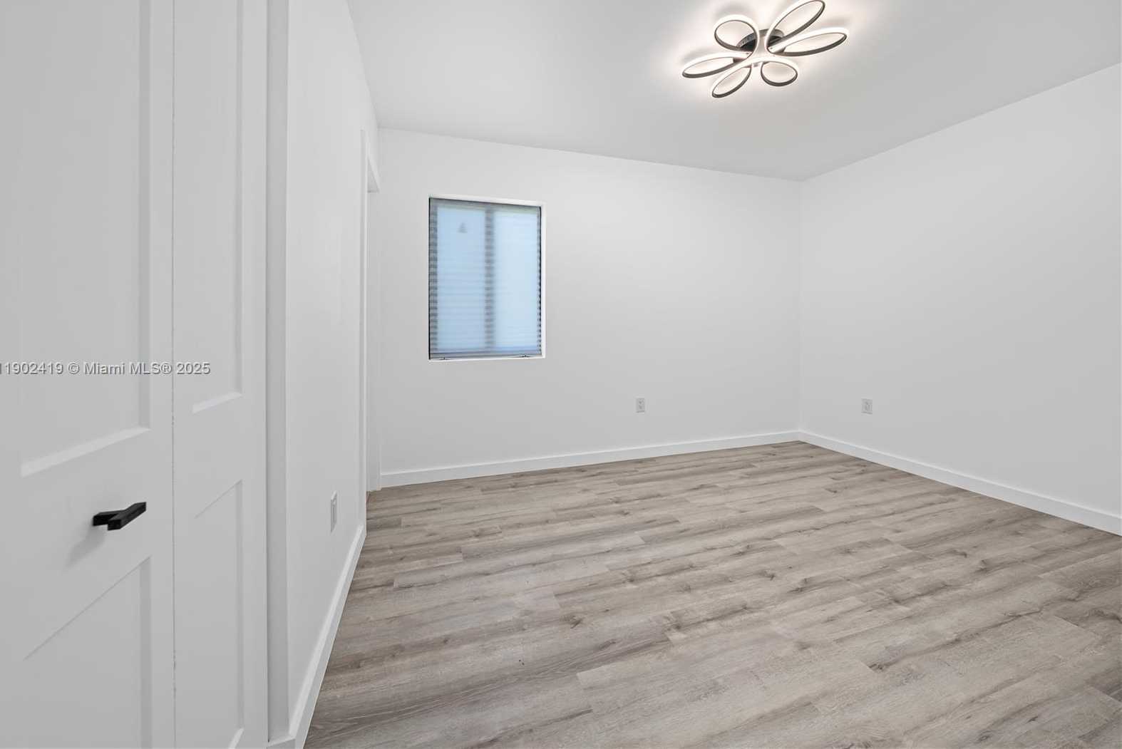 Small Image of 620 NORTH WEST 194TH ST, Miami Gardens Number 16