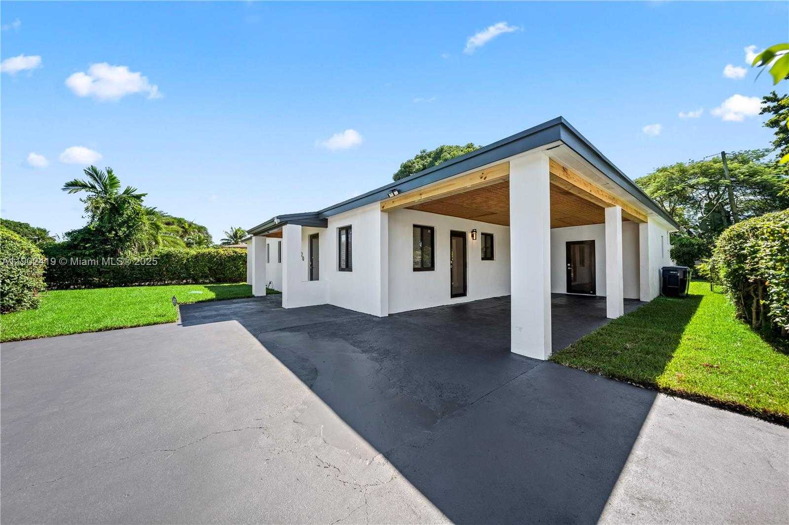 Small Image of 620 NORTH WEST 194TH ST, Miami Gardens Number 3