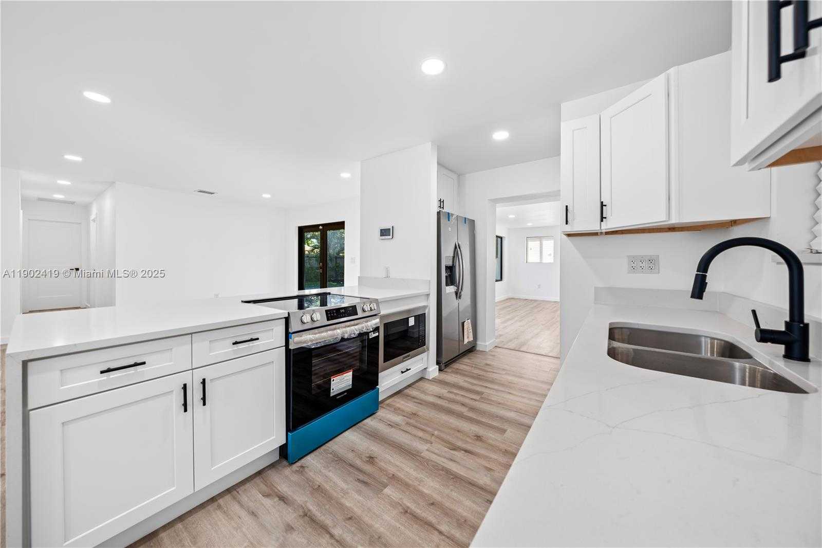 Small Image of 620 NORTH WEST 194TH ST, Miami Gardens Number 9