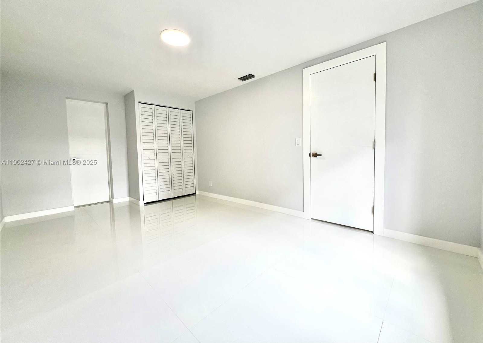 Small Image of 6417 FLETCHER ST, Hollywood Number 13