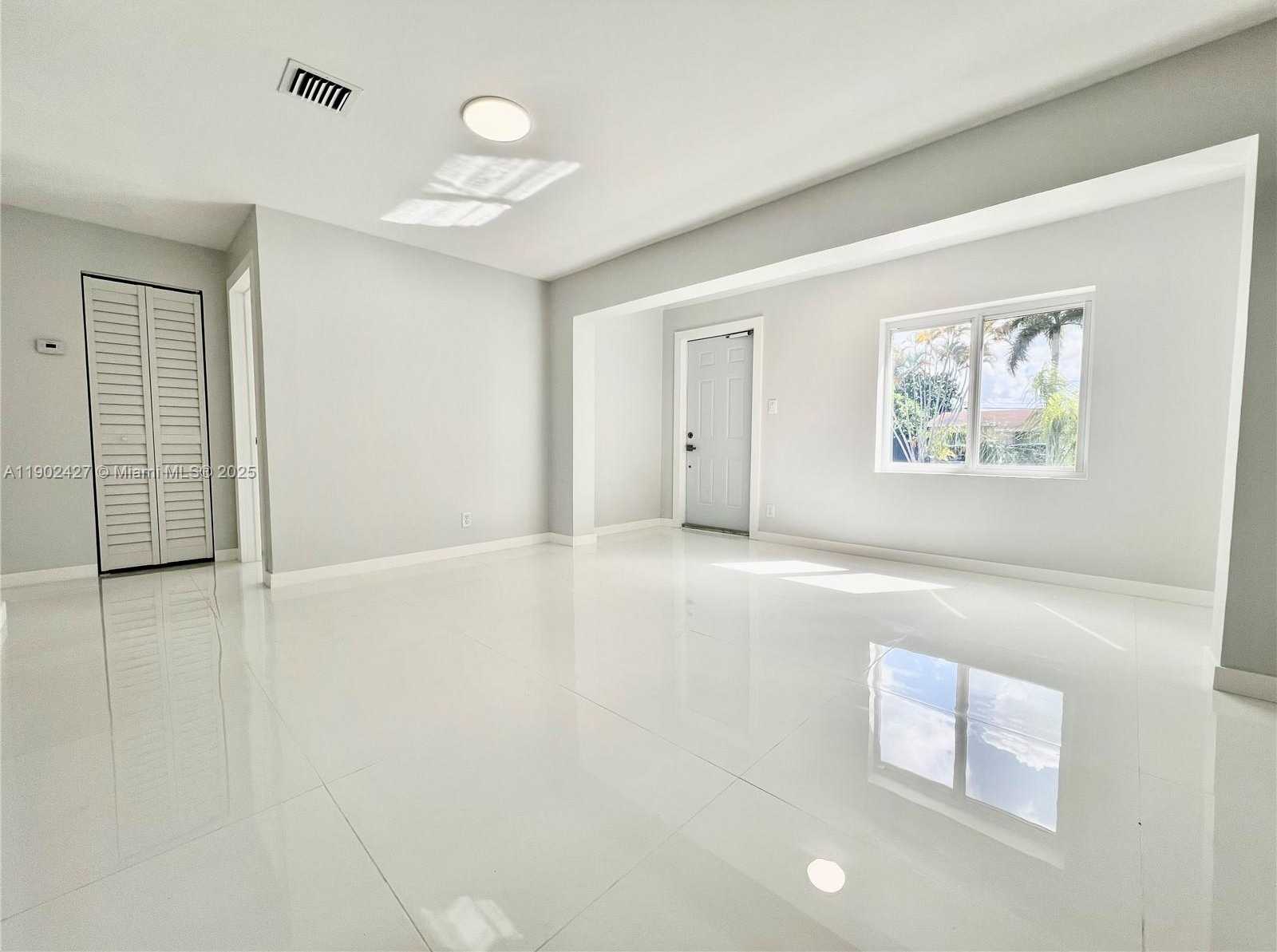 Small Image of 6417 FLETCHER ST, Hollywood Number 25