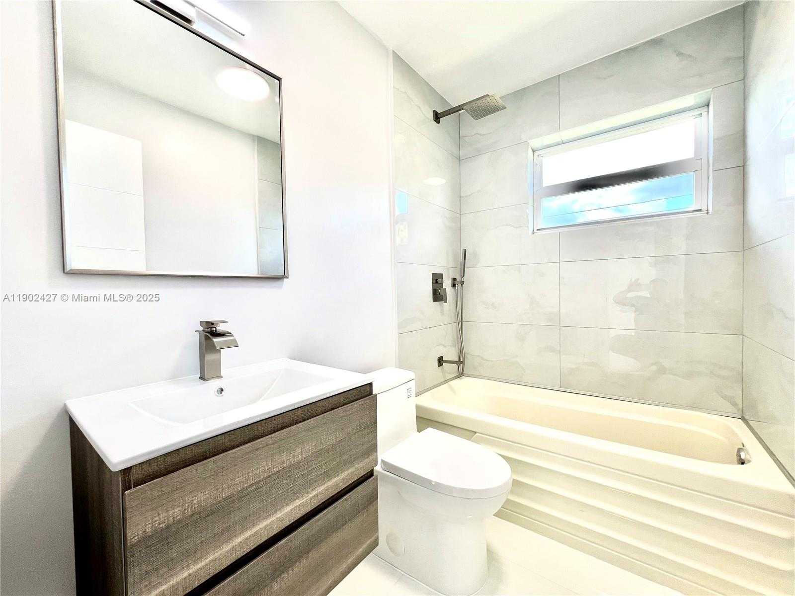 Small Image of 6417 FLETCHER ST, Hollywood Number 8