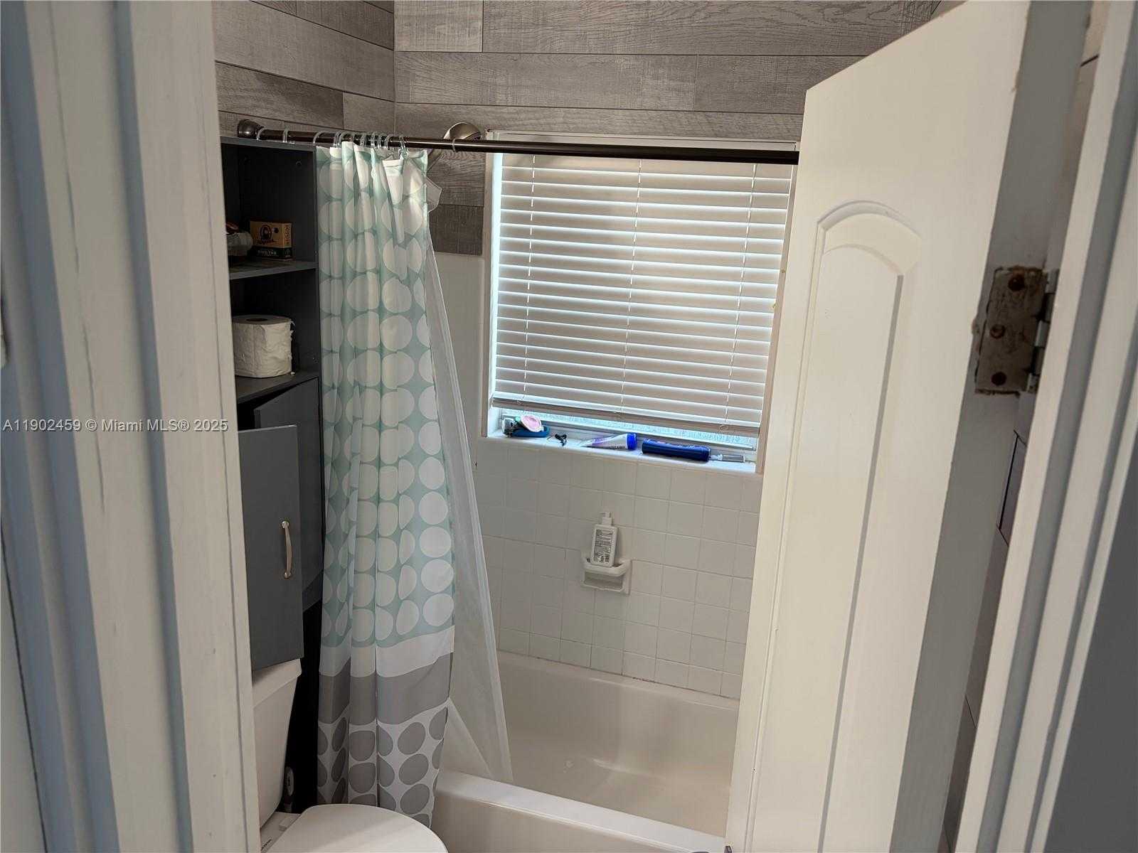 Small Image of 1430 NORTH WEST 7TH ST, Fort Lauderdale Number 14