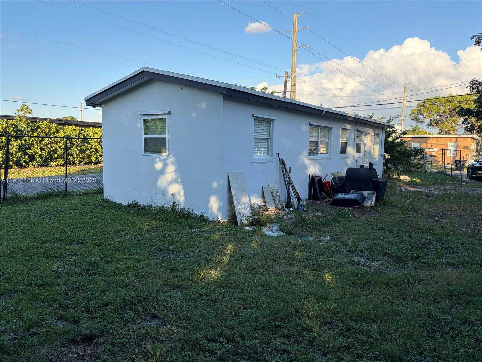 Small Image of 1430 NORTH WEST 7TH ST, Fort Lauderdale Number 7