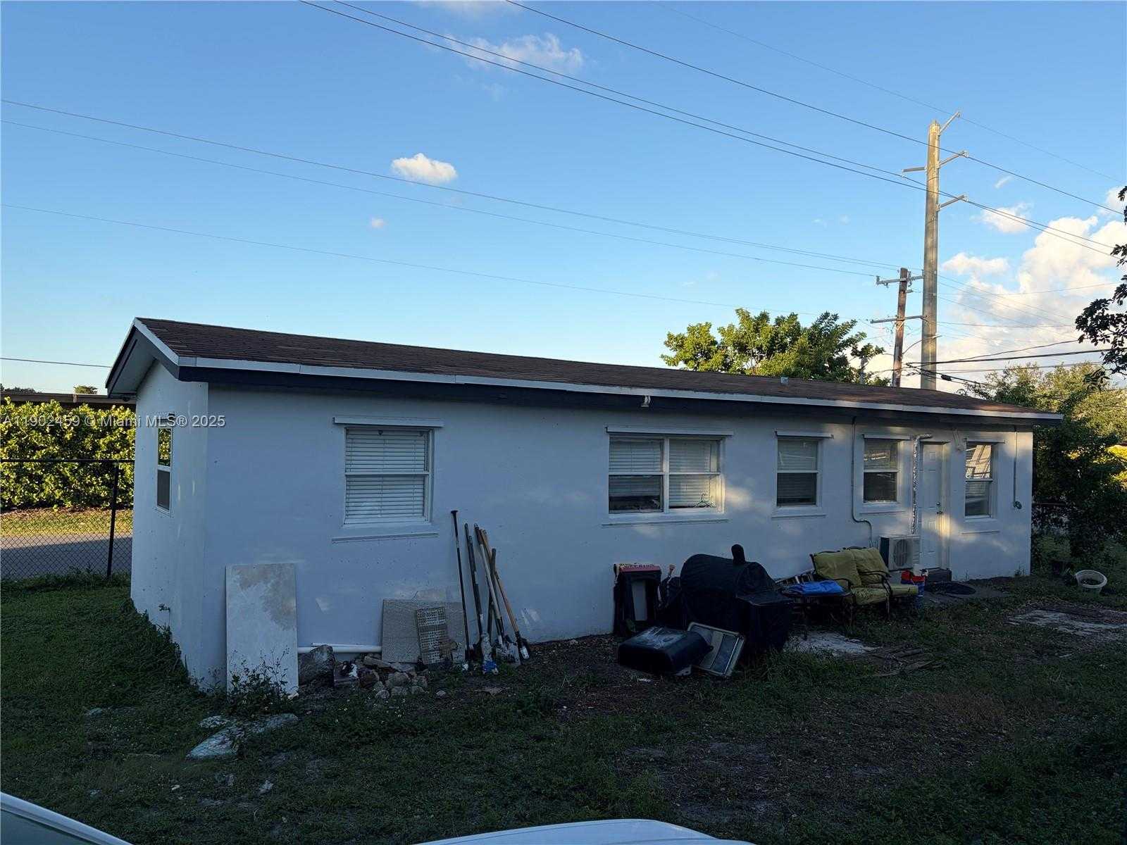 Small Image of 1430 NORTH WEST 7TH ST, Fort Lauderdale Number 8