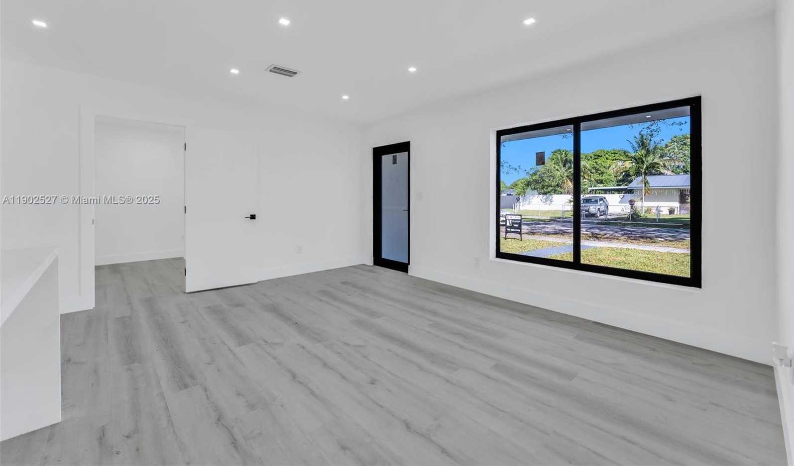 Small Image of 4520 NORTH WEST 198TH ST, Miami Gardens Number 10