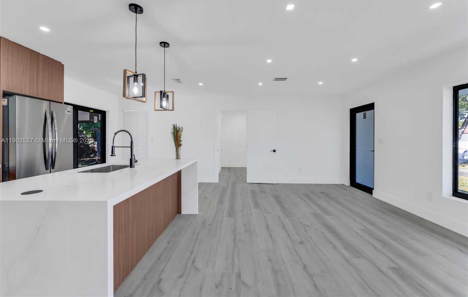 Small Image of 4520 NORTH WEST 198TH ST, Miami Gardens Number 9