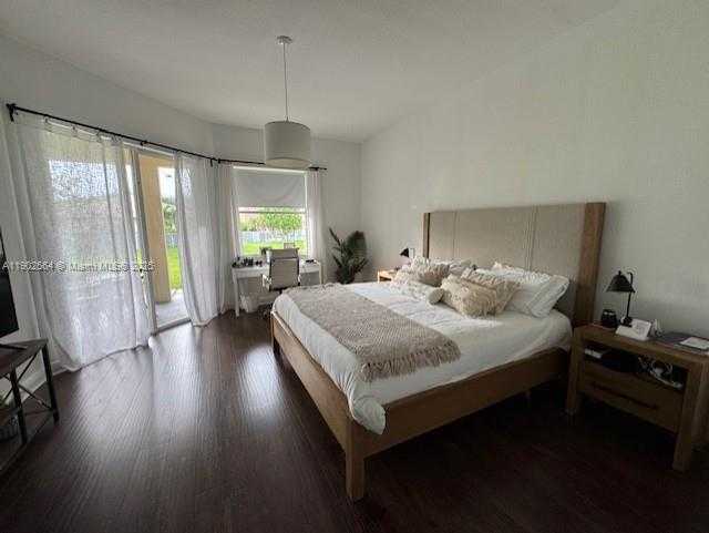 Small Image of 4337 LAUREL PL, Weston Number 17