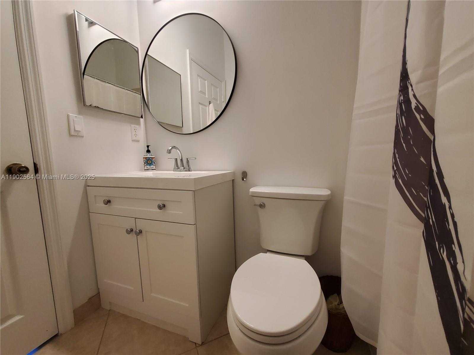 Small Image of 4337 LAUREL PL, Weston Number 28