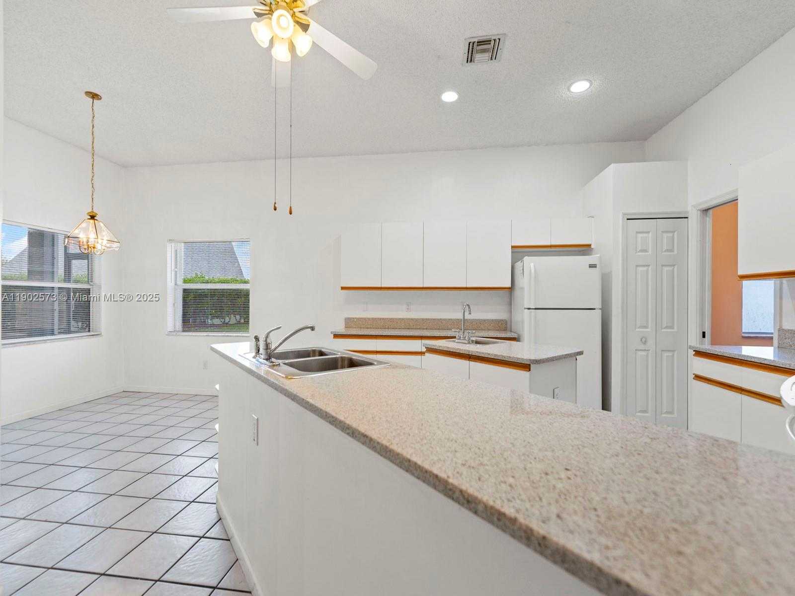 Small Image of 760 SOUTH EAST 23RD LN, Homestead Number 12