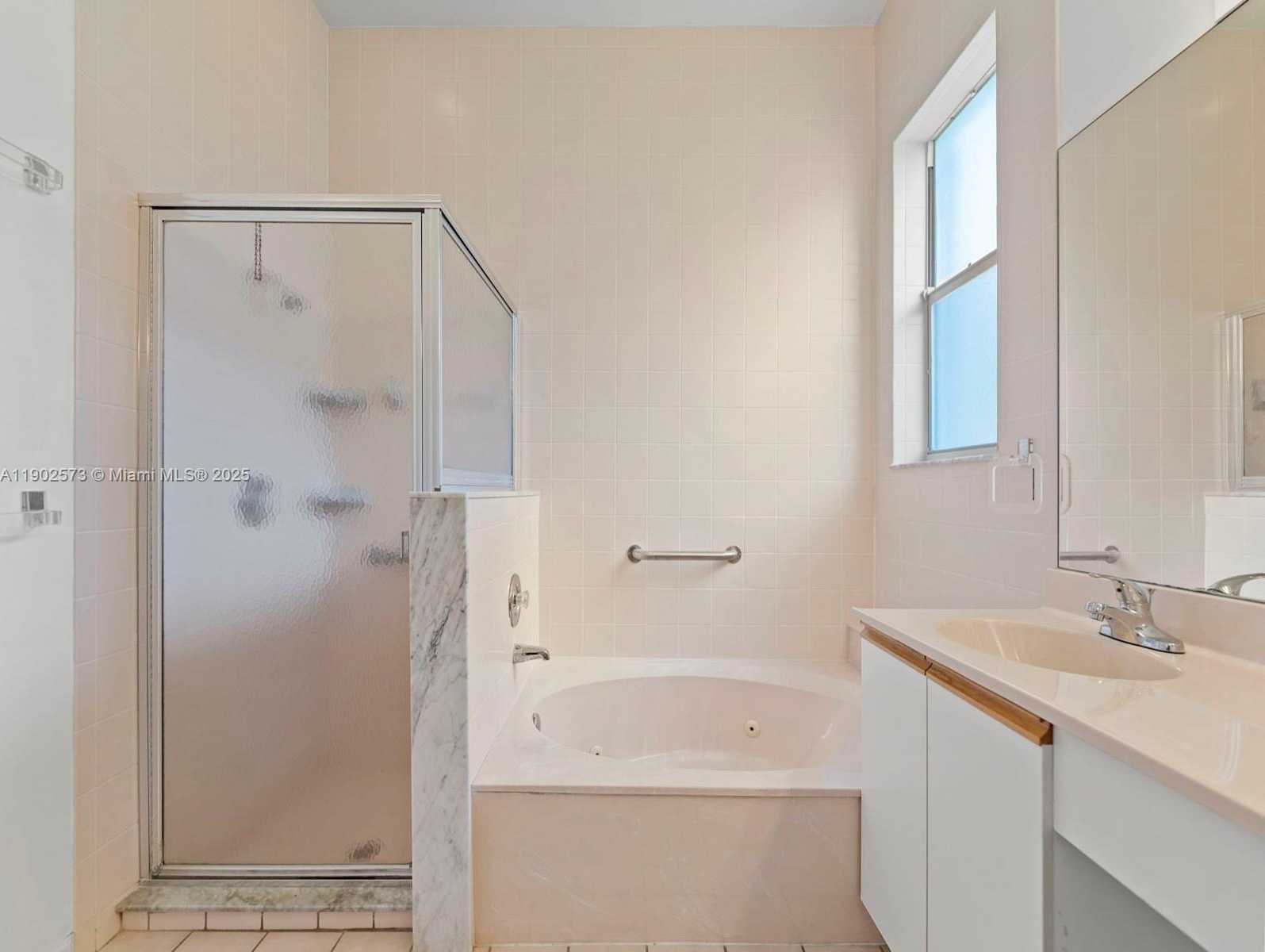 Small Image of 760 SOUTH EAST 23RD LN, Homestead Number 19
