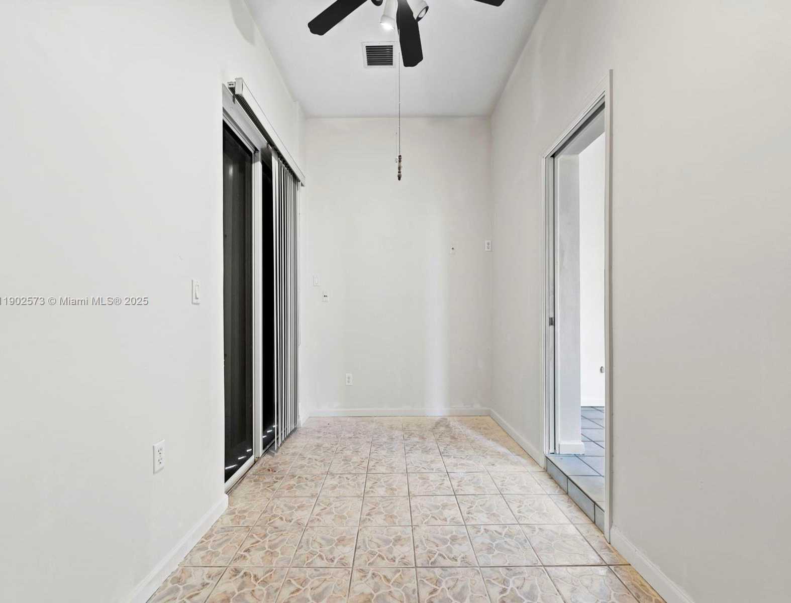 Small Image of 760 SOUTH EAST 23RD LN, Homestead Number 21